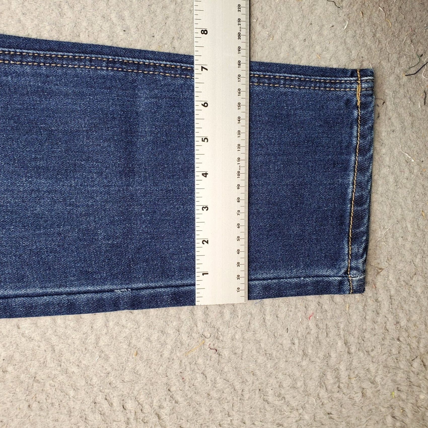 Vintage Seven7 Womens 6 Blue Denim Straight Jeans High Rise Comfort Stretch Signature Whiskered Classic 5-Pocket Regular Rise Jeans Size 28" / US 6 / IT 42 - 5 Thumbnail