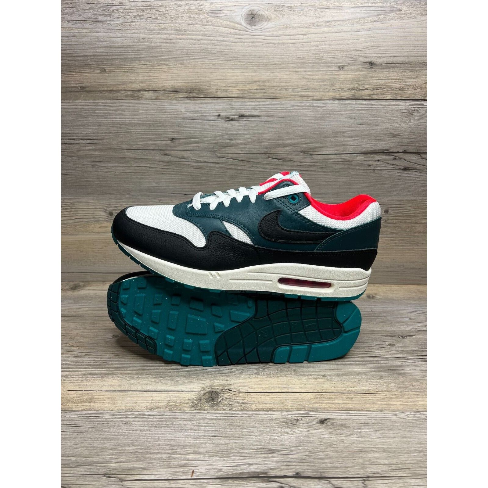 lfc nike air max kit