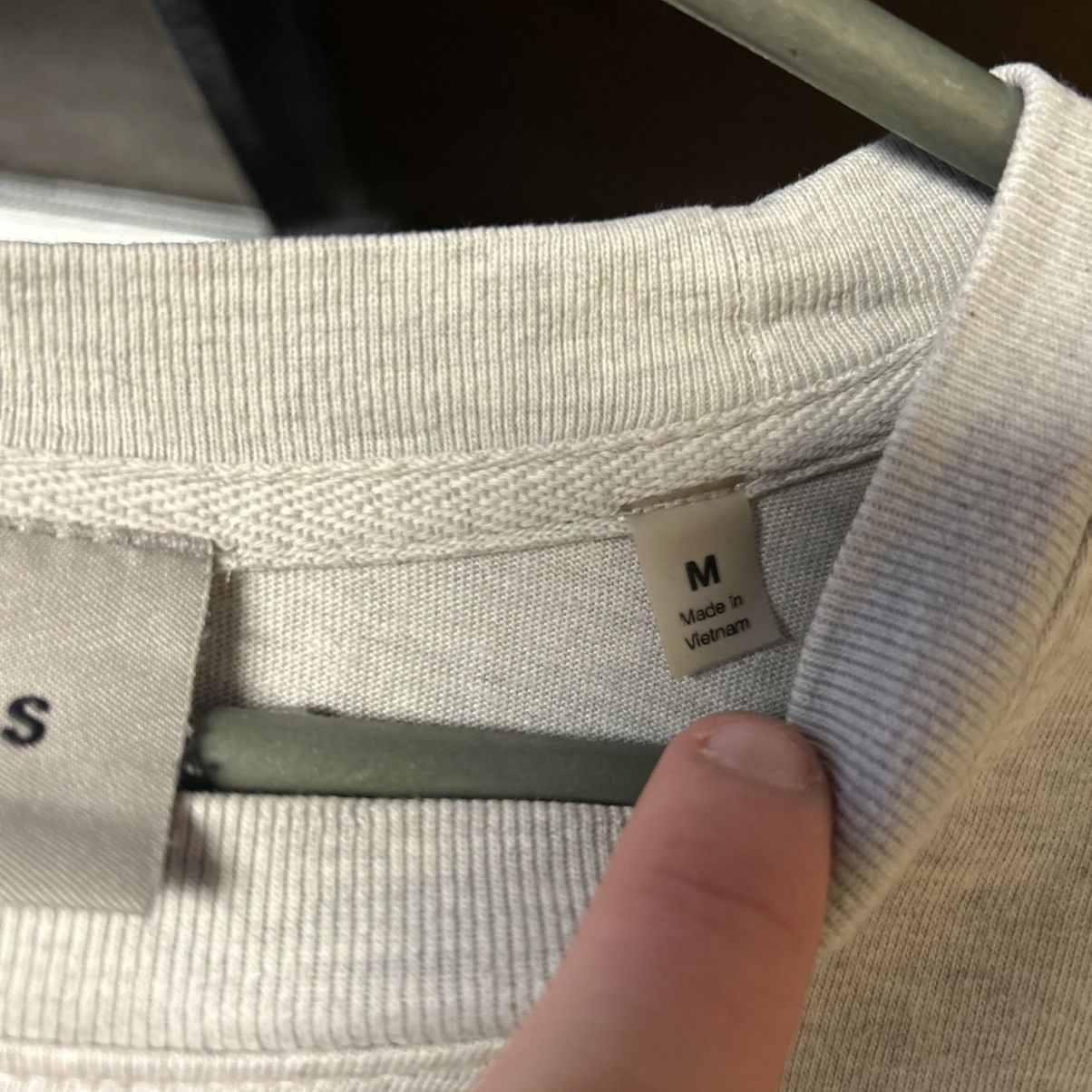 Essentials Luxury Essentials Fear Of God big logo streetwear tee Size US M / EU 48-50 / 2 - 4 Thumbnail
