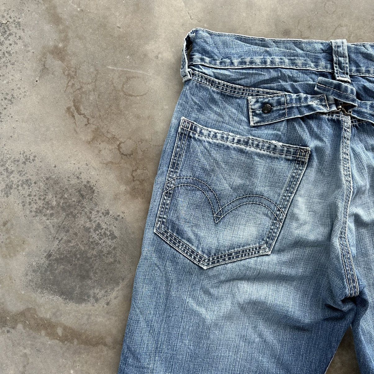 Levi's Vintage Levis Buckle Distressed Faded Denim Jean Pant W32 Size US 32 / EU 48 - 14 Thumbnail