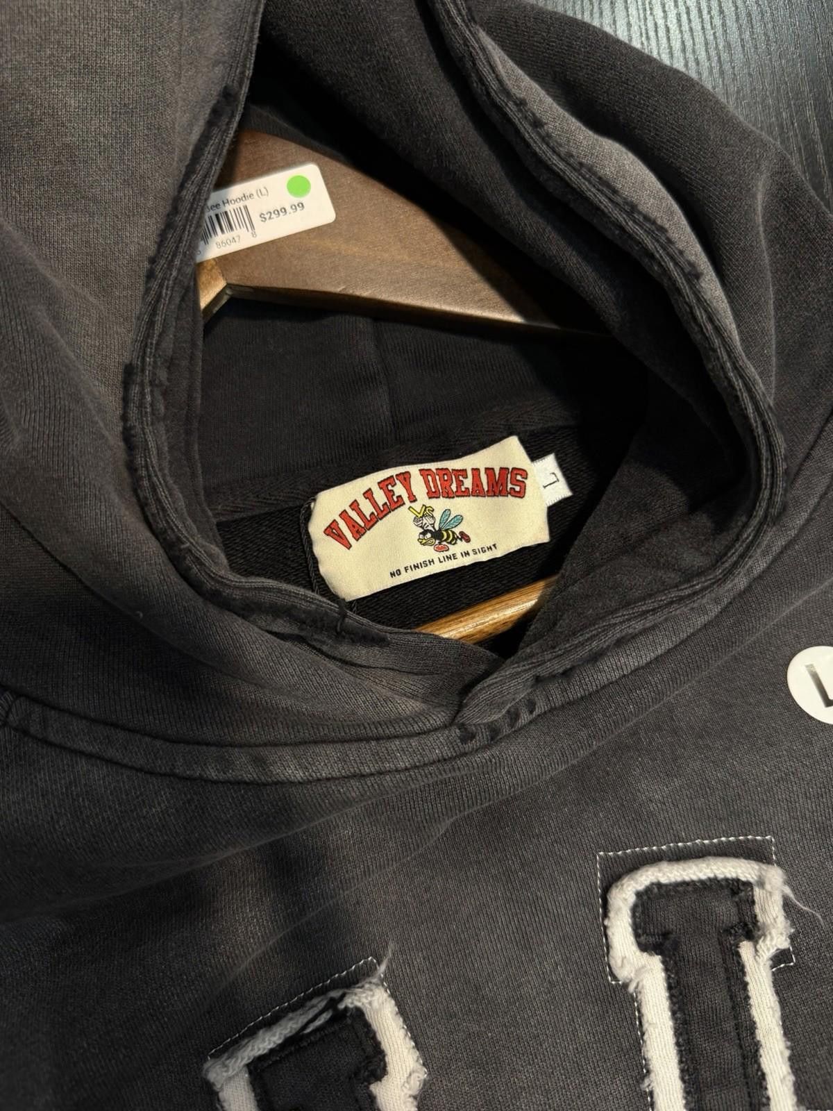 Vale Size L - Vale Black Pull Over Hoodie Black Authentic Valley Size US L / EU 52-54 / 3 - 9 Thumbnail