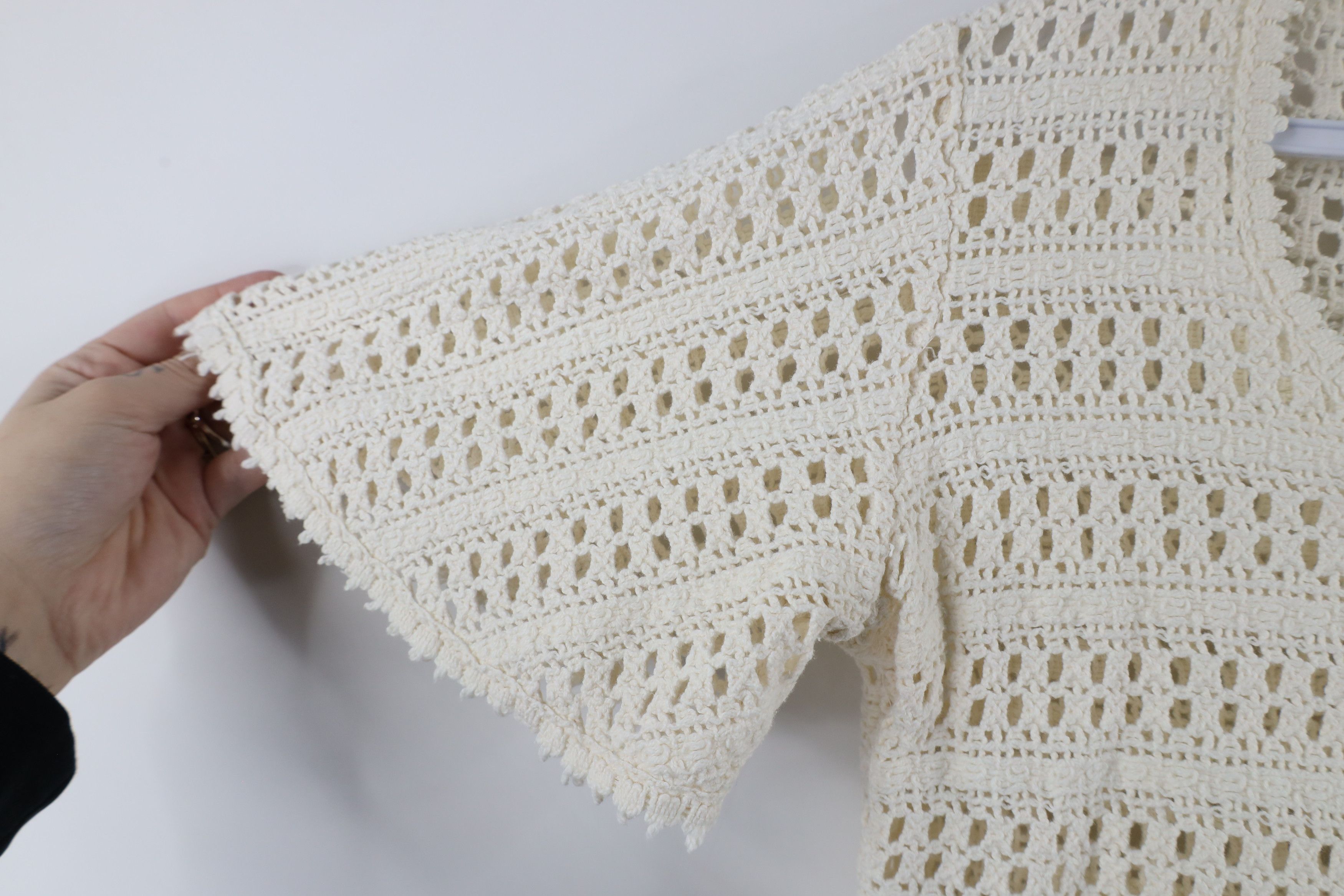 Vintage Vintage 70s Boho Chic Sleeve Crochet Knit T-Shirt Cream USA Size M / US 6-8 / IT 42-44 - 6 Thumbnail