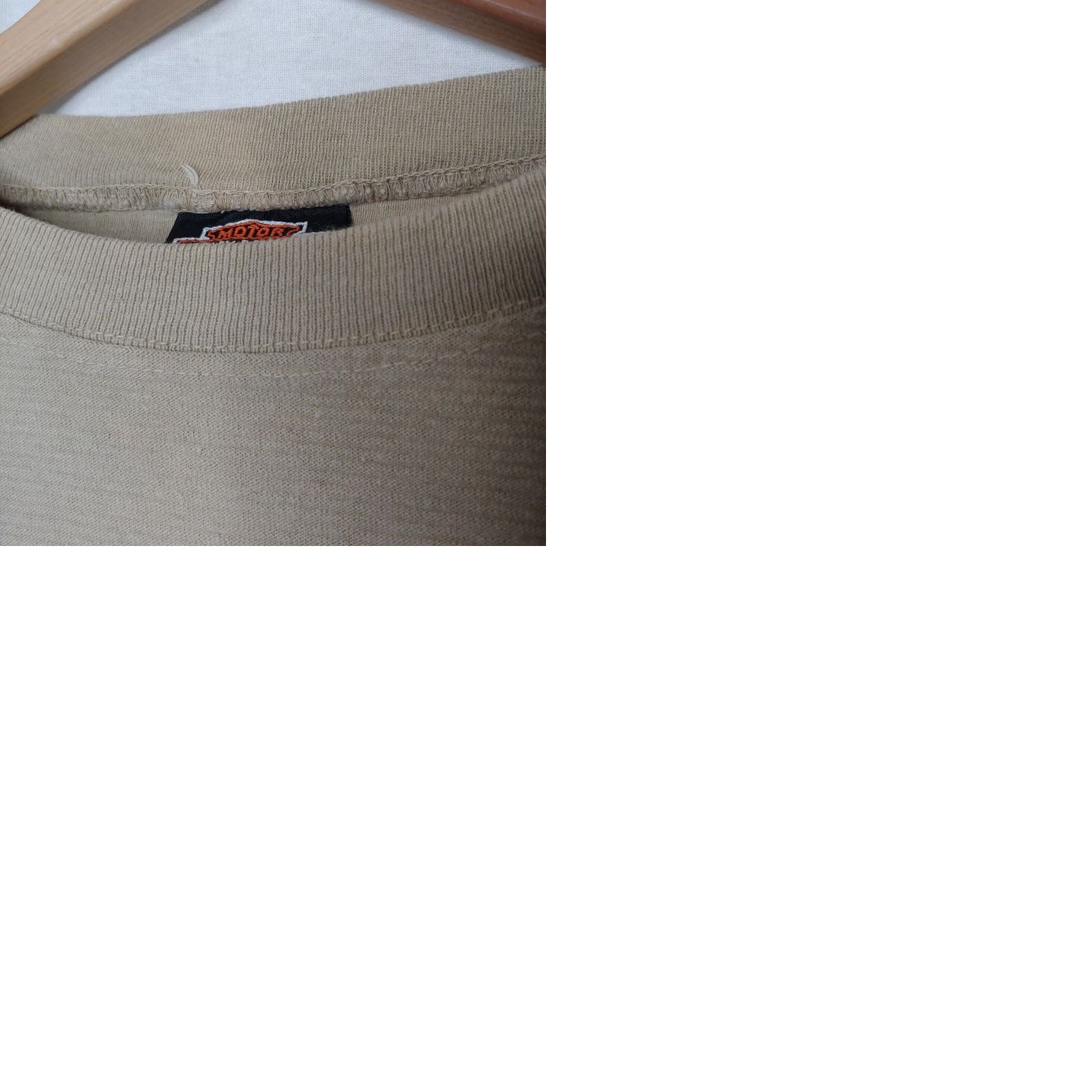 Harley Davidson VINTAGE Harley-Davidson Shirt Mens Large Tan Baltimore Biker 1990s Short Sleeve Ribbed Knit Crew Neck Size US L / EU 52-54 / 3 - 9 Thumbnail