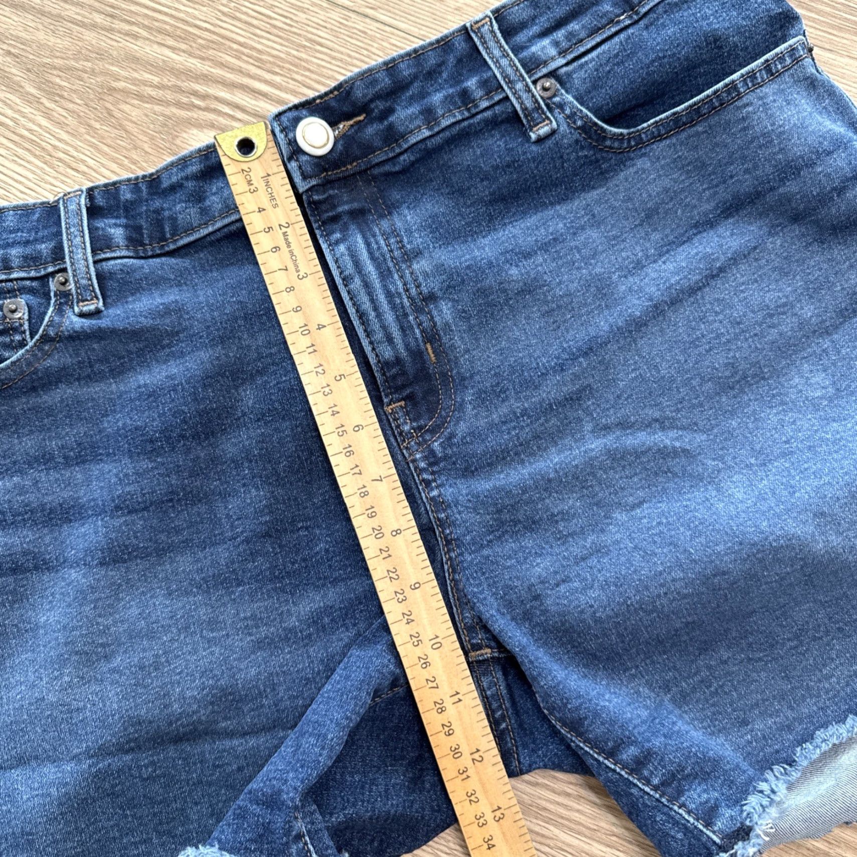 Denizen VINTAGE Denizen Women's Shorts Blue Mid Rise Cotton Blend Cut-Off Size 14 Size 36" / US 14 / IT 50 - 6 Thumbnail