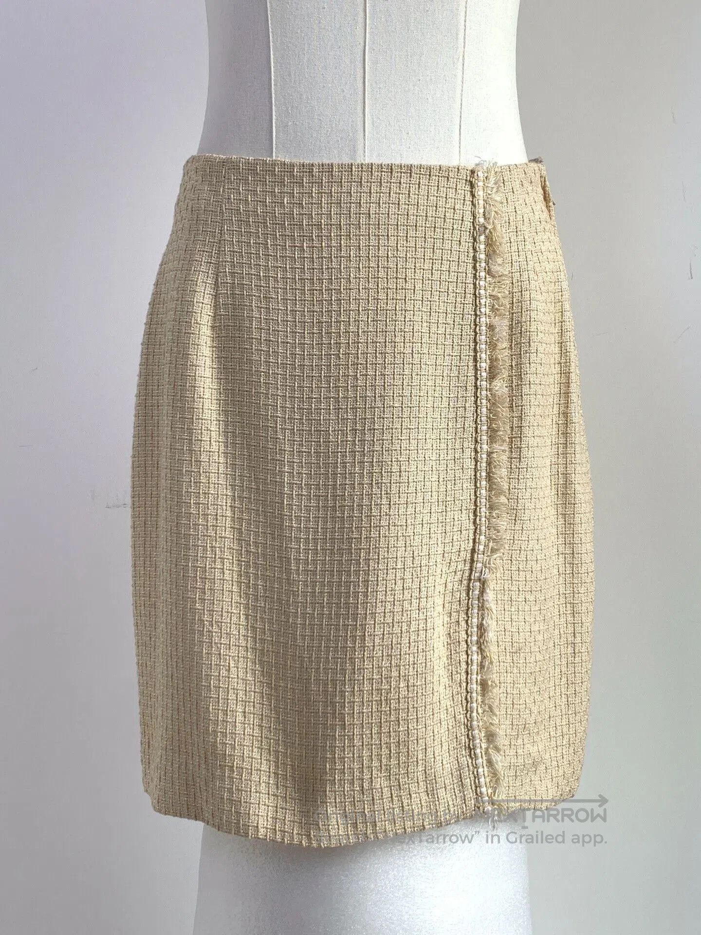 Other Beige Fringed Tweed Two. Size 24" / US 00 / IT 34 - 5 Thumbnail