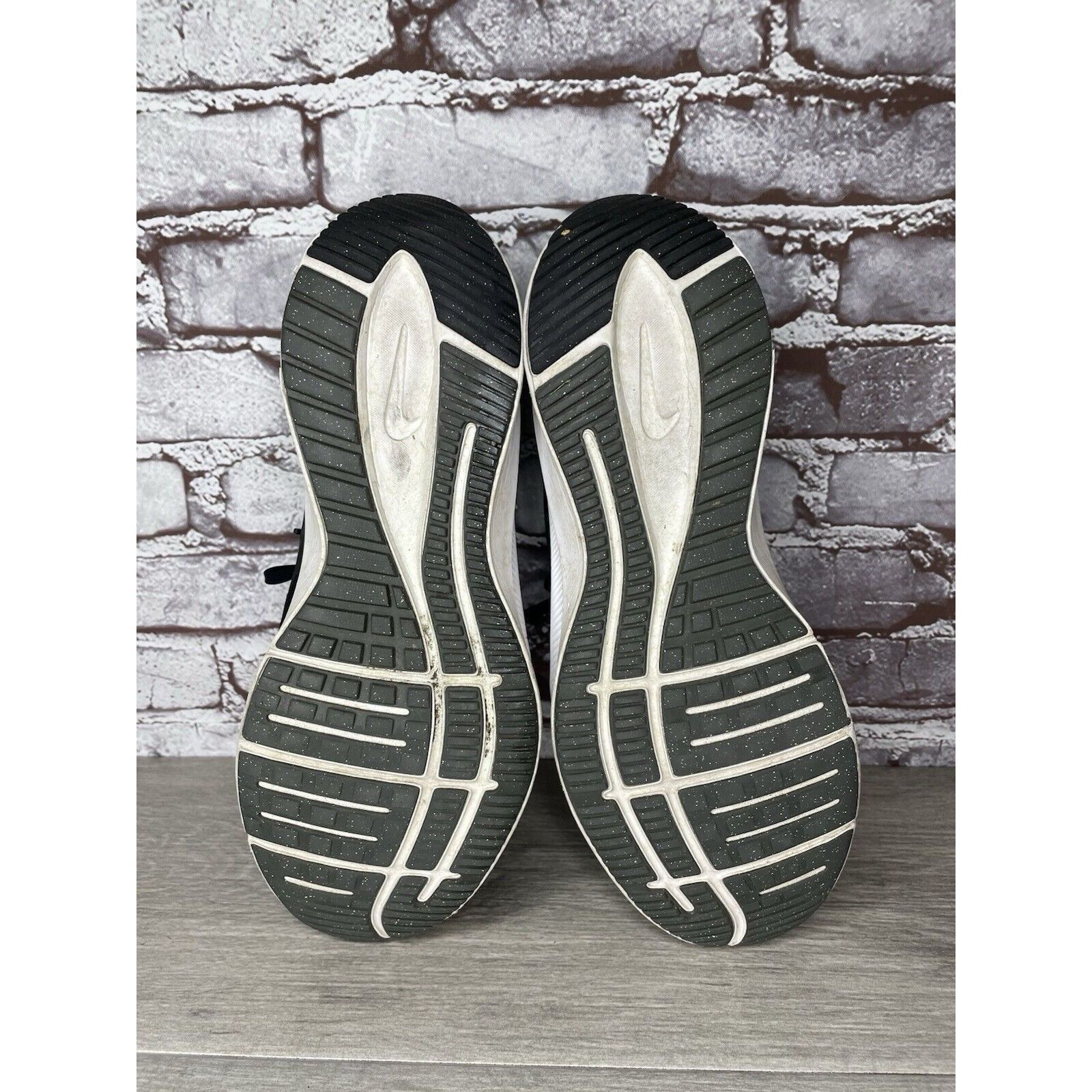 Nike Nike Quest 3 Running Black Mesh Synthetic White Lace Up Shoe Size US 11 / EU 44 - 6 Thumbnail