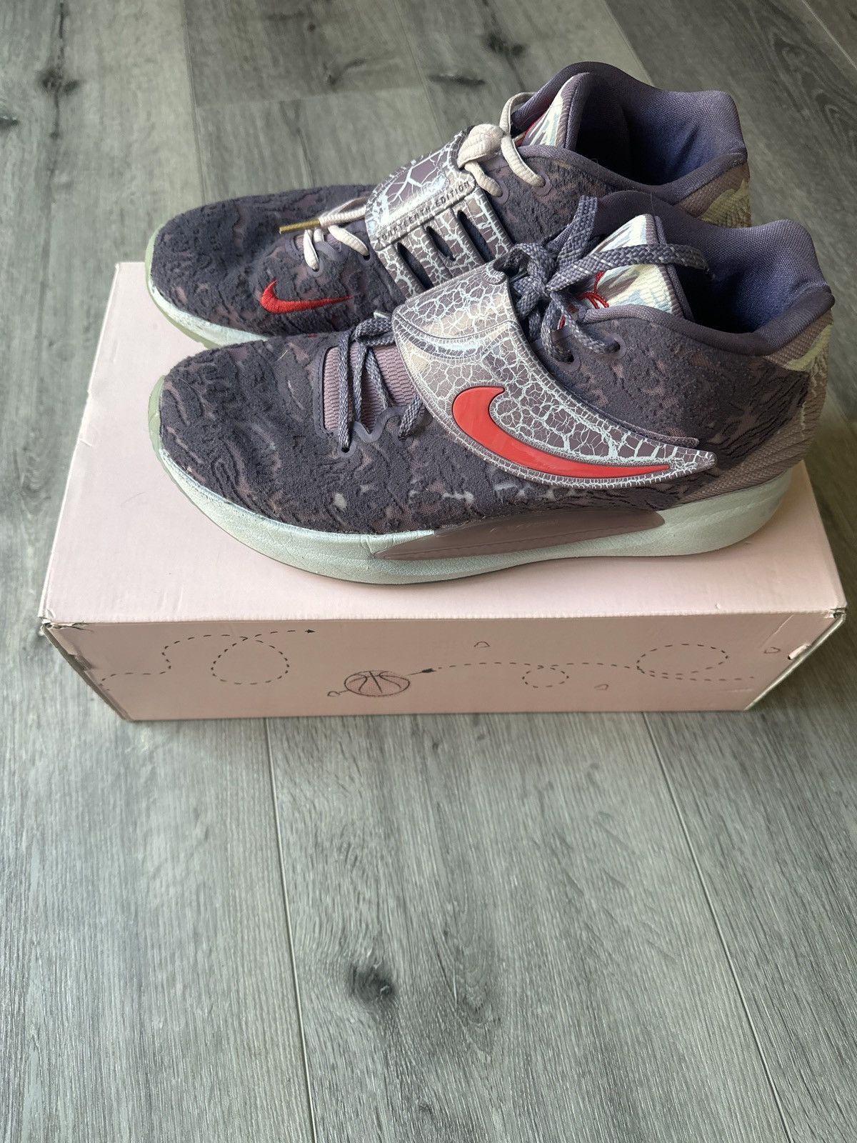 Nike Kd14 valentines Size US 12 / EU 45 - 2 Thumbnail