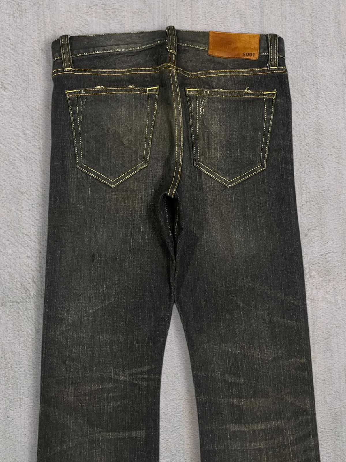 Jun Takahashi Uniqlo Stretchable Slim Straight Denim Mud Wash Ripped Jeans Size 29" - 9 Thumbnail