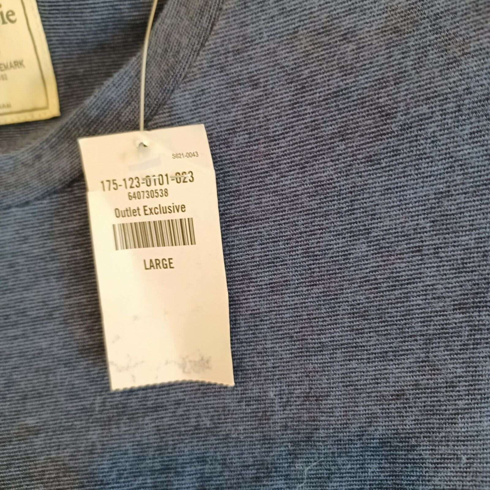 Abercrombie & Fitch ⭐Abercrombie and Fitch Men's basic T-Shirt Sz L Men's Navy B Size US L / EU 52-54 / 3 - 6 Thumbnail