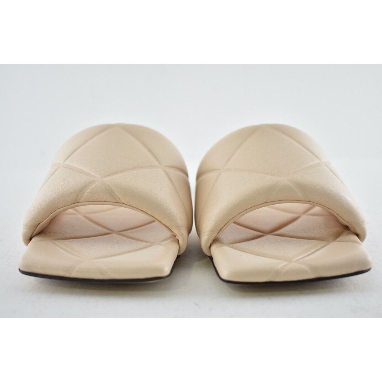 Bottega Veneta Bottega Veneta BV Lido Blush Beige Padded Leather Quilted Size US 6.5 / IT 36.5 - 7 Thumbnail