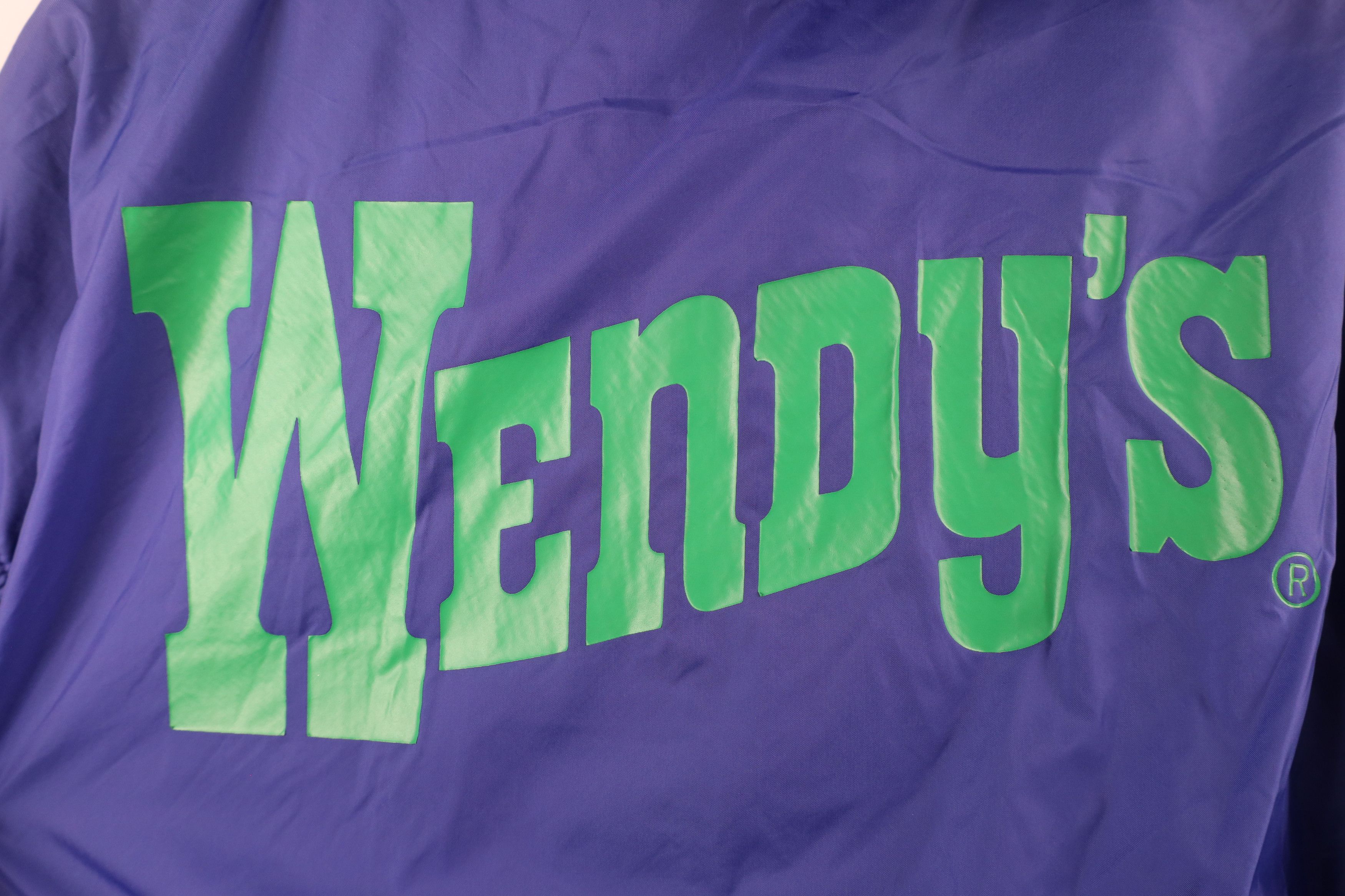 Vintage Vintage 90s Wendys Food Fresh Stuffed Pitas Hooded Jacket Size US XL / EU 56 / 4 - 10 Thumbnail