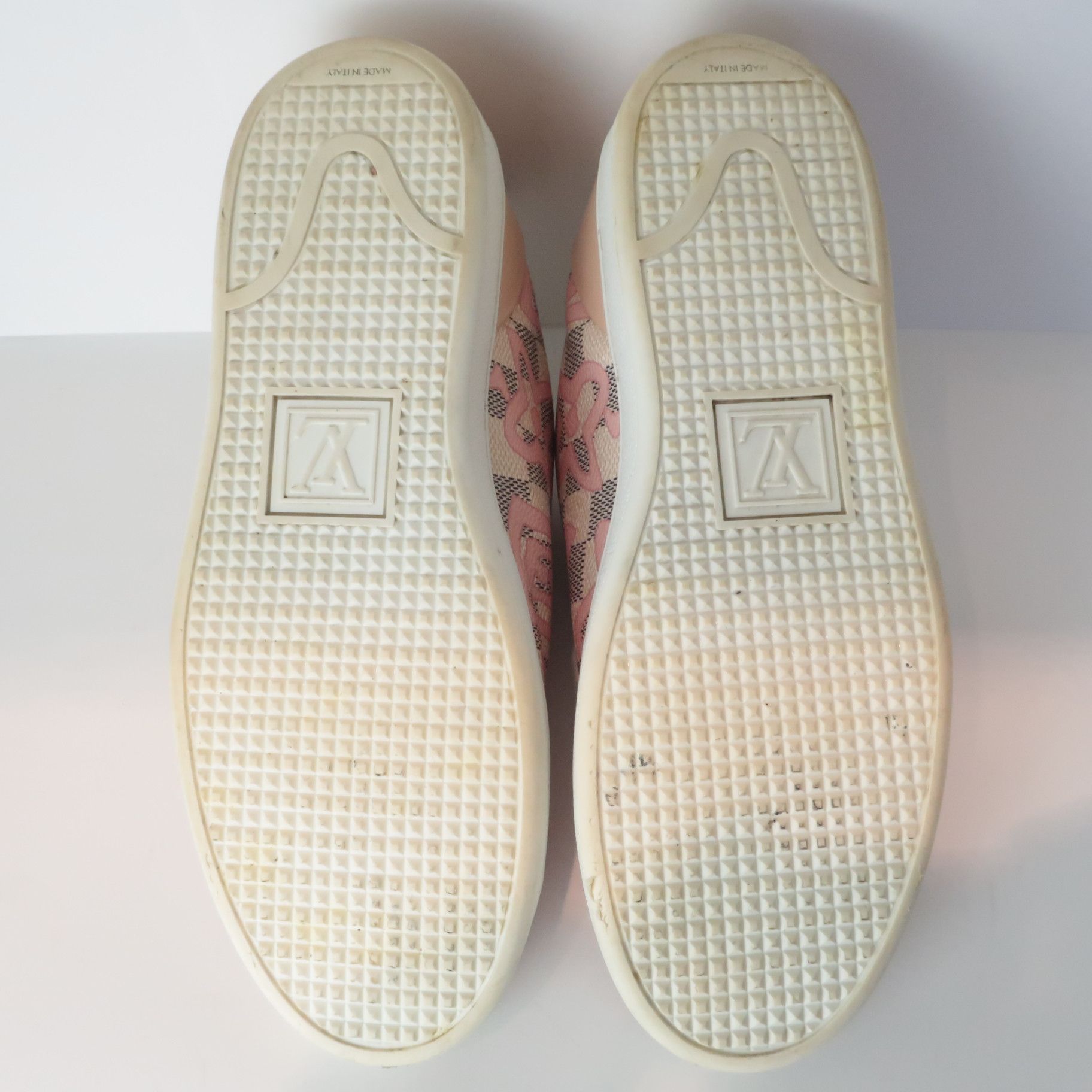 Louis Vuitton Louis Vuitton Tahitienne Pink Flower Sneakers Size US 9 / IT 39 - 9 Thumbnail