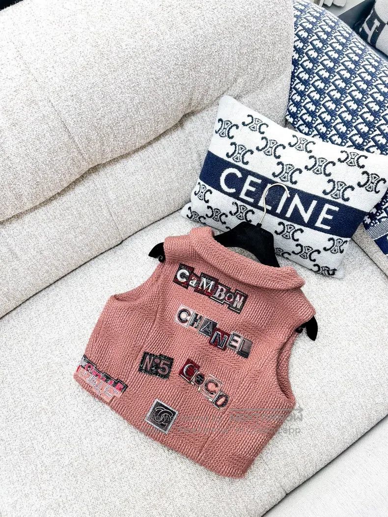 Chanel Chanel 21B Heavy Industry Embroidered Salmon Orange Pink V Size XS / US 0-2 / IT 36-38 - 4 Thumbnail