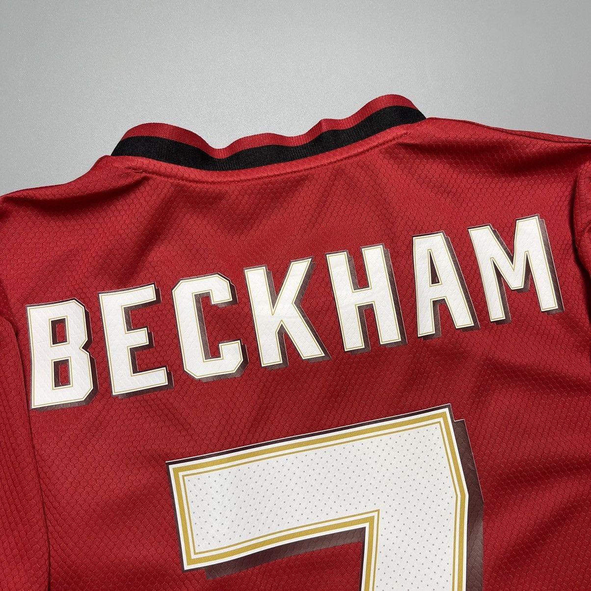 Adidas × Vintage MAN UNITED ADIDAS 2019/2020 FOOTBALL HOME JERSEY #7 BECKHAM Size US S / EU 44-46 / 1 - 15 Thumbnail