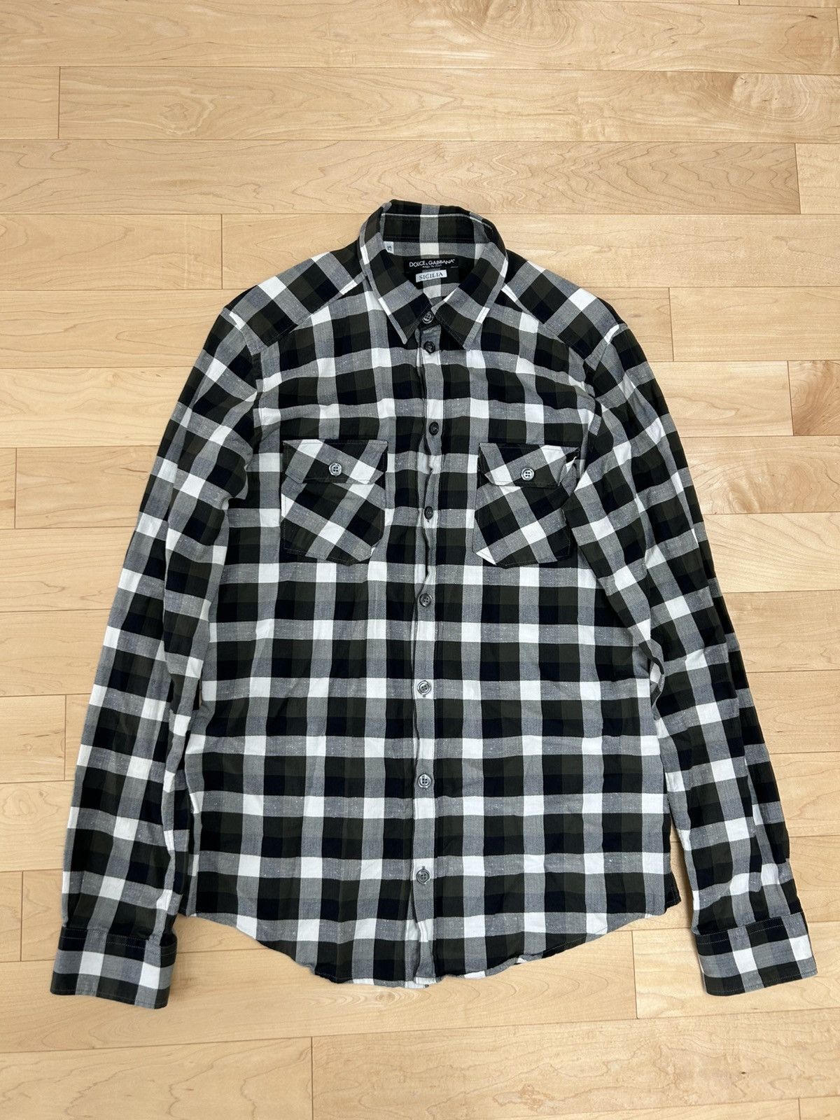 Dolce & Gabbana Dolce and Gabbana Sicilia Tapered Button up (size: 16/41) Size US L / EU 52-54 / 3 - 1 Thumbnail