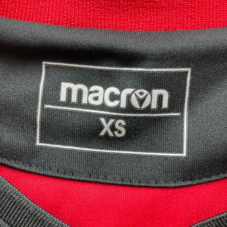 Macron Morecambe Macron training football jersey size XS Size US XS / EU 42 / 0 - 4 Thumbnail