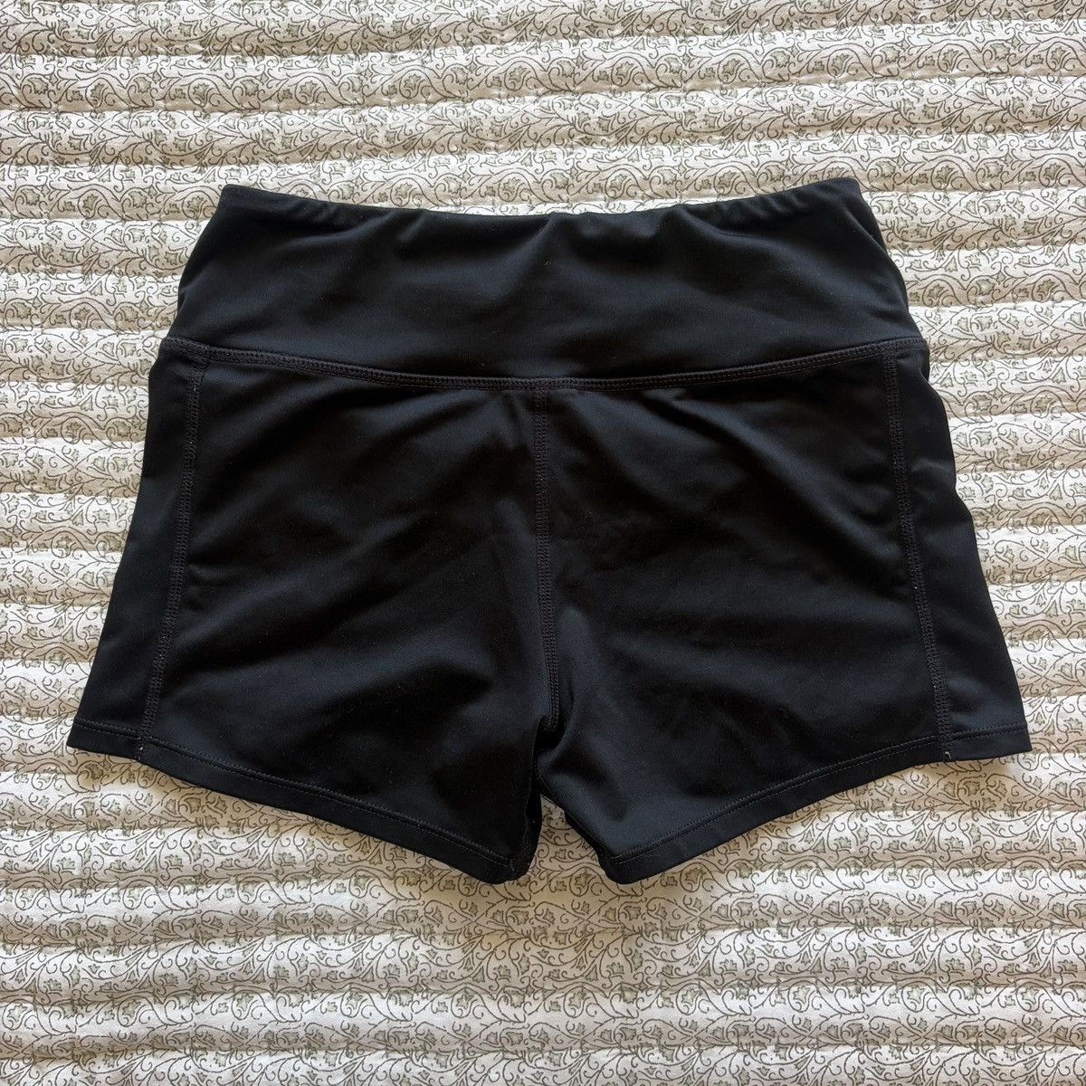 Asics ASICS black spandex mini workout shorts Size 22" - 2 Thumbnail