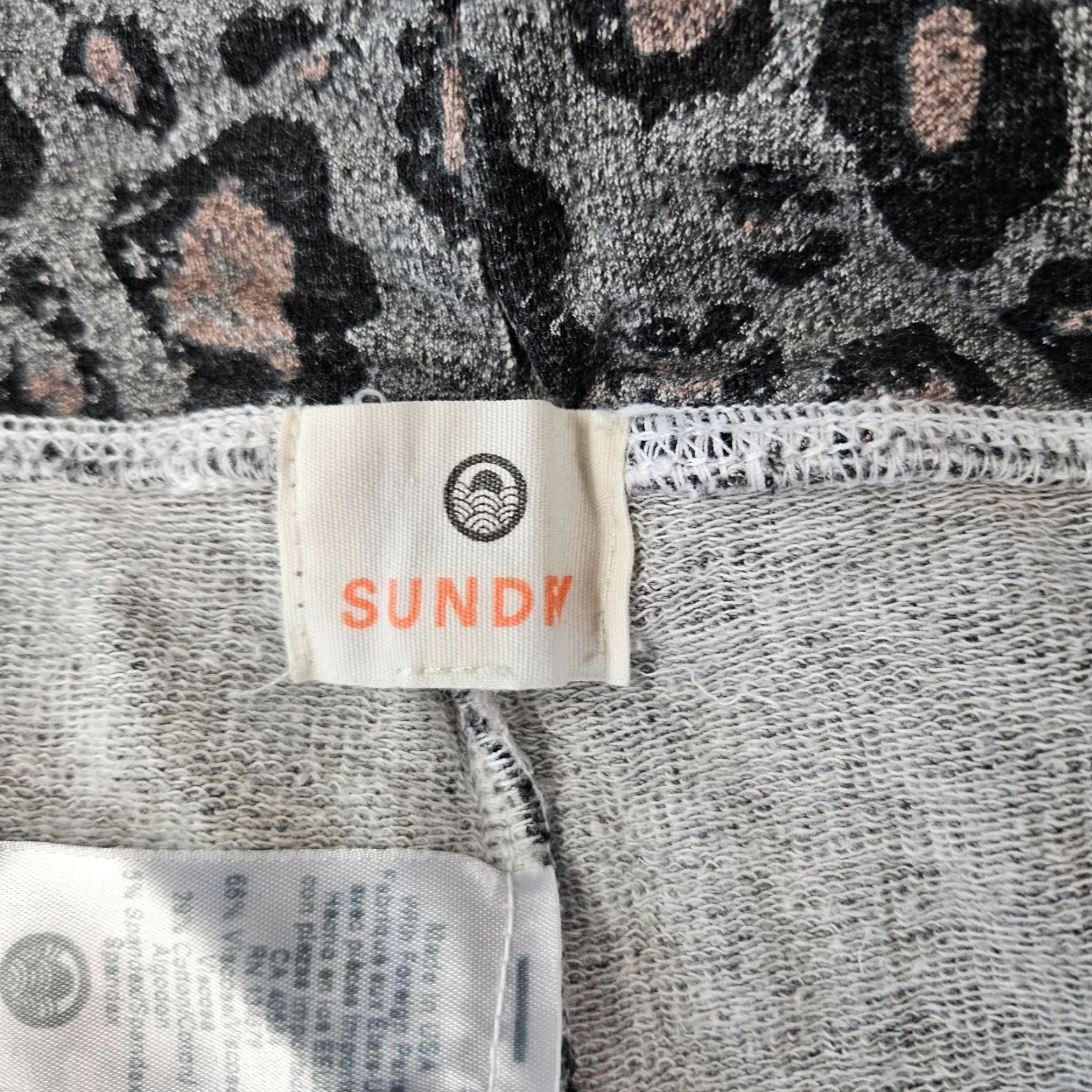 Sundry Sundry Womens Cropped Kick Flare Pants Size 2 Medium Gray Black Leopard Print Size 32" / US 10 / IT 46 - 7 Thumbnail