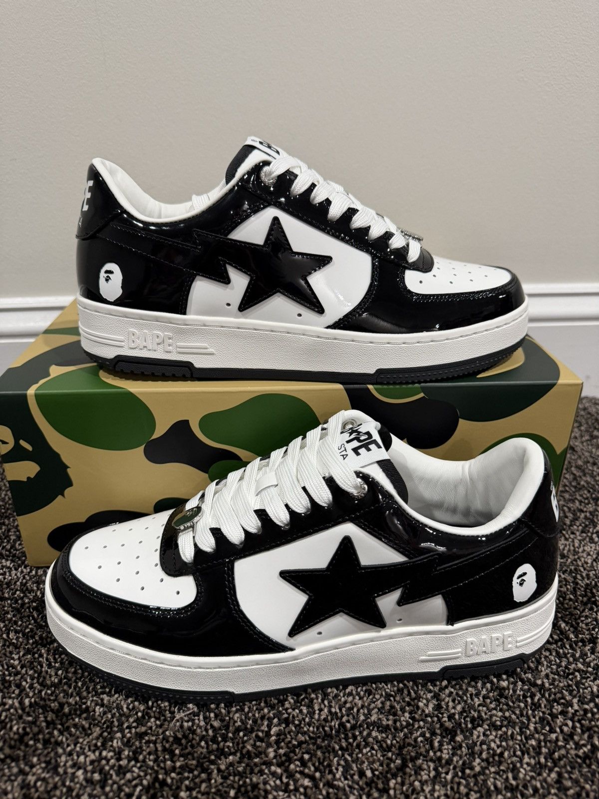 Bape A Bathing Ape Bapesta Patent Leather Black/White Sneaker Size US 9.5 / EU 42-43 - 9 Thumbnail