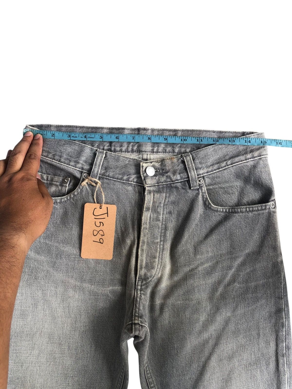 Helmut Lang Helmut Lang Classic Denim Classic Cut Distressed Jeans Size US 30 / EU 46 - 21 Thumbnail