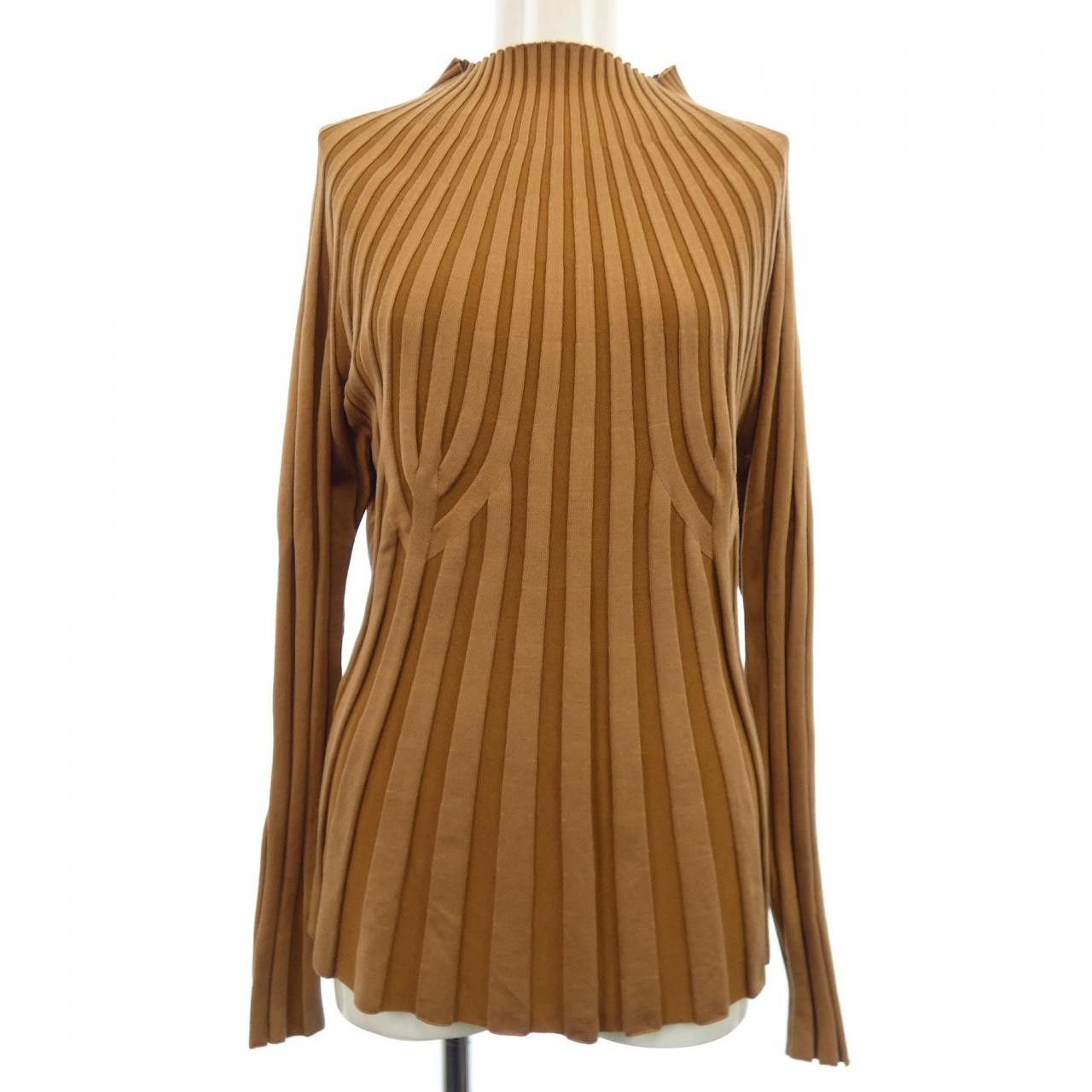 Burberry Burberry Burberry Knitwear Cotton Tops 8023921 DUTY FREE for USA Size ONE SIZE - 1 Thumbnail