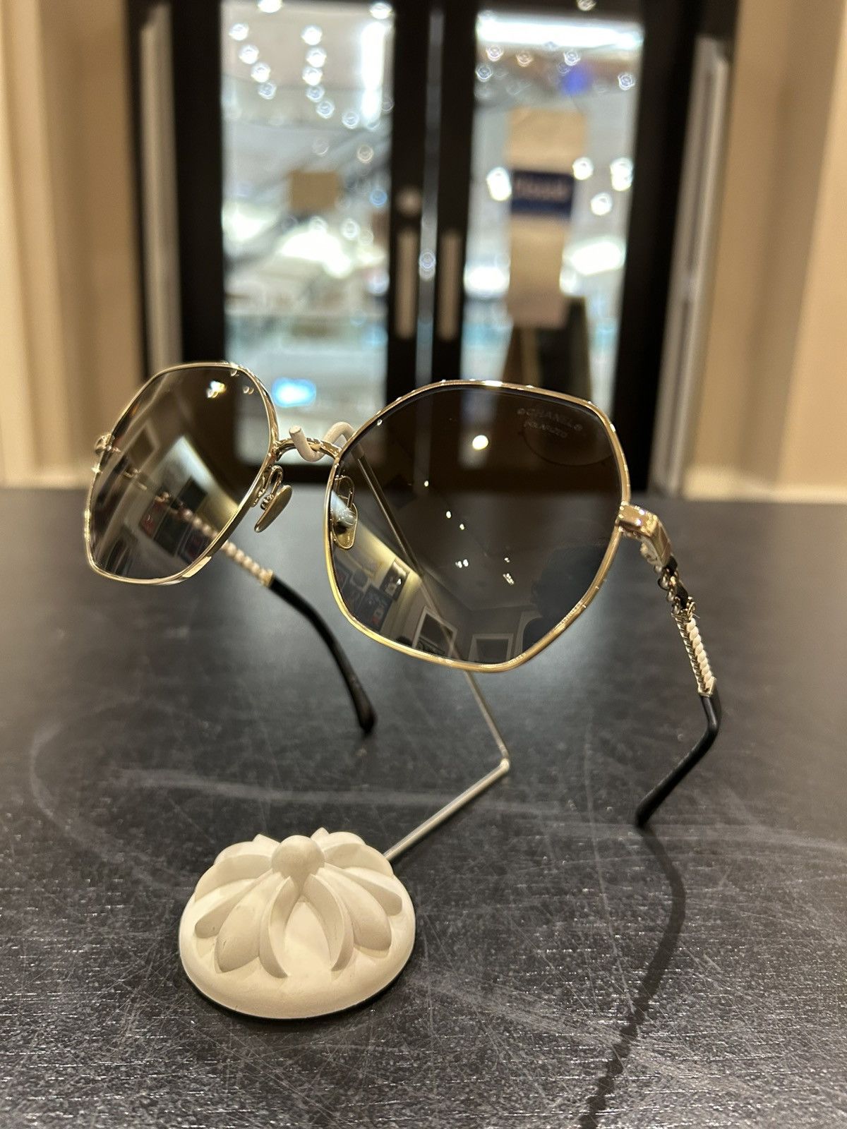 Chanel Chanel Pearl Sunglasses Size ONE SIZE - 1 Thumbnail