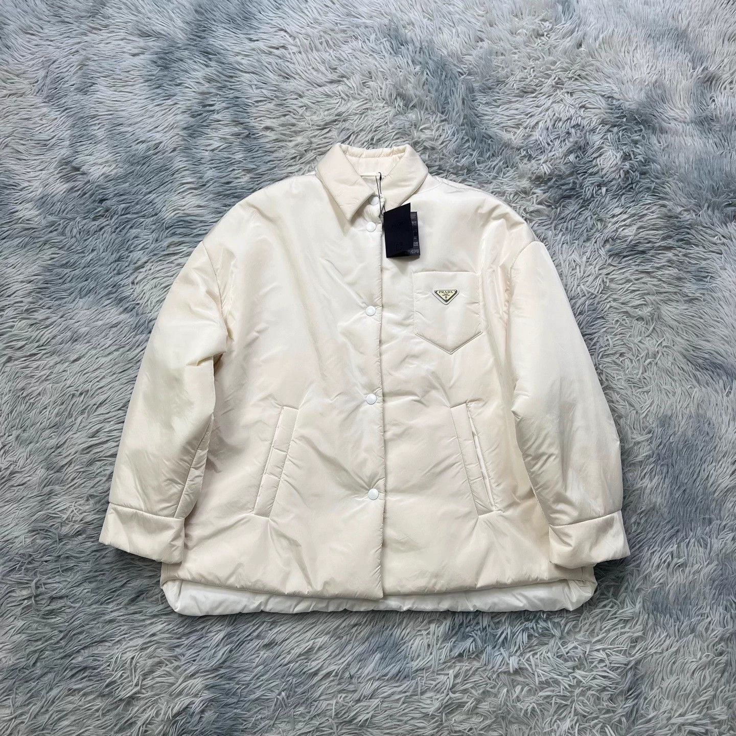 Prada Prada Re-Nylon Puffer Jacket Size 38 99% New Size S / US 4 / IT 40 - 1 Thumbnail