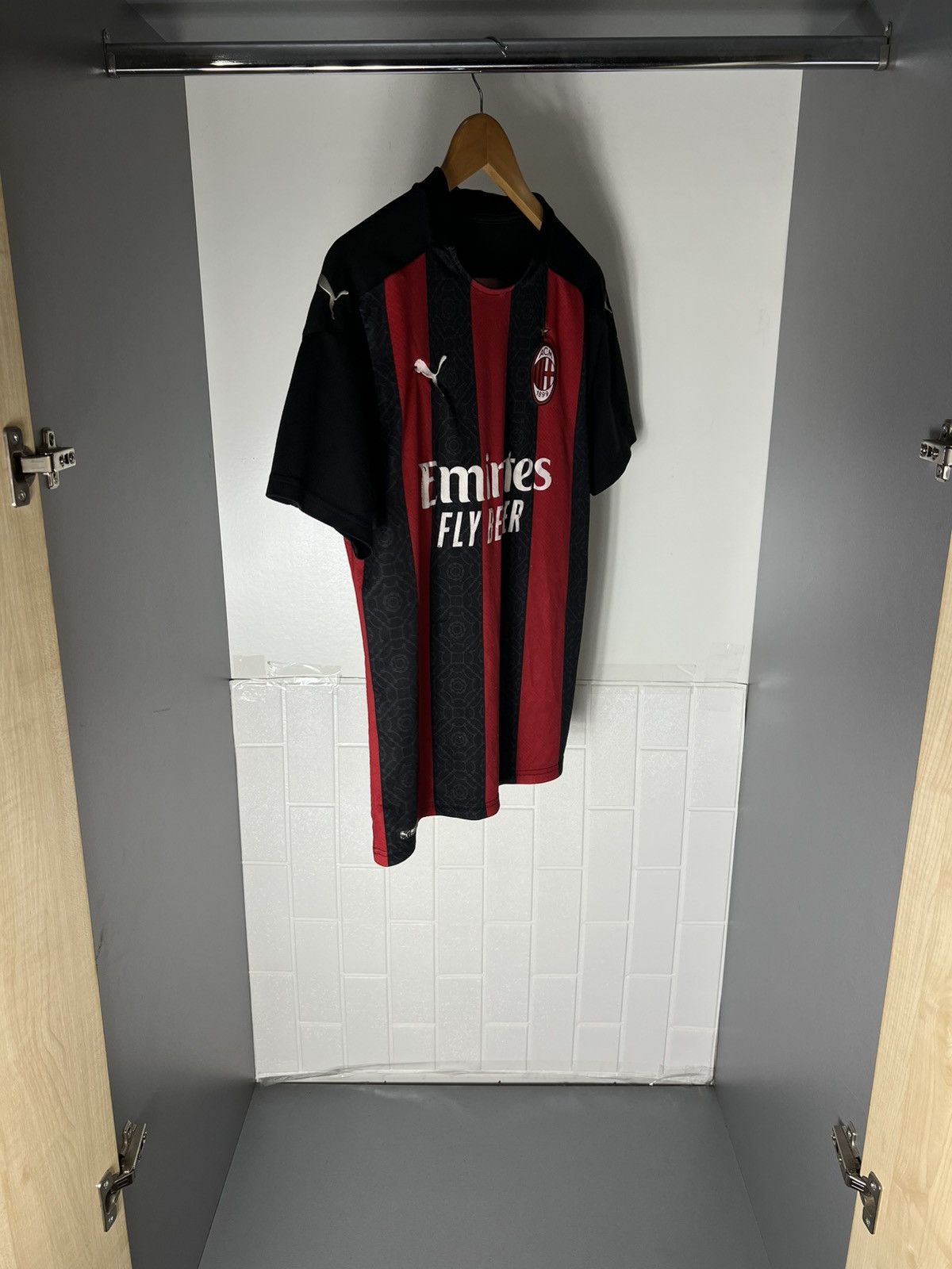 Puma VINTAGE PUMA FC AC MILAN INTER ITALY SOCCER JERSEY Y2K 90s Size US M / EU 48-50 / 2 - 5 Thumbnail