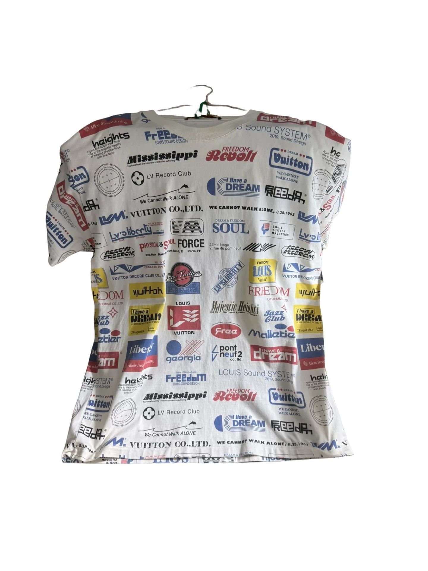 Louis Vuitton Louis Vuitton Multi Logo Graphic T-Shirt L Size US L / EU 52-54 / 3 - 1 Thumbnail