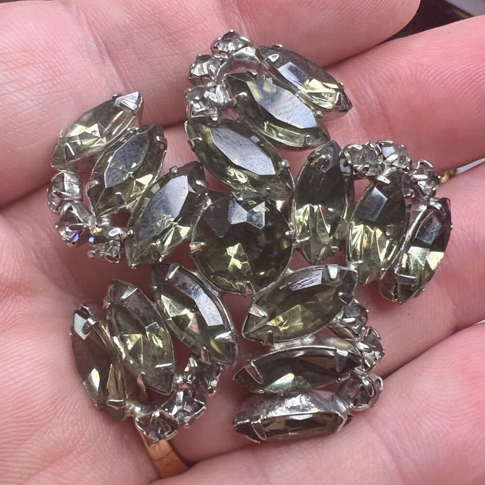& Other Stories Vintage Clear and Large Smoky Rhinestone Flower Brooch Size ONE SIZE - 3 Thumbnail