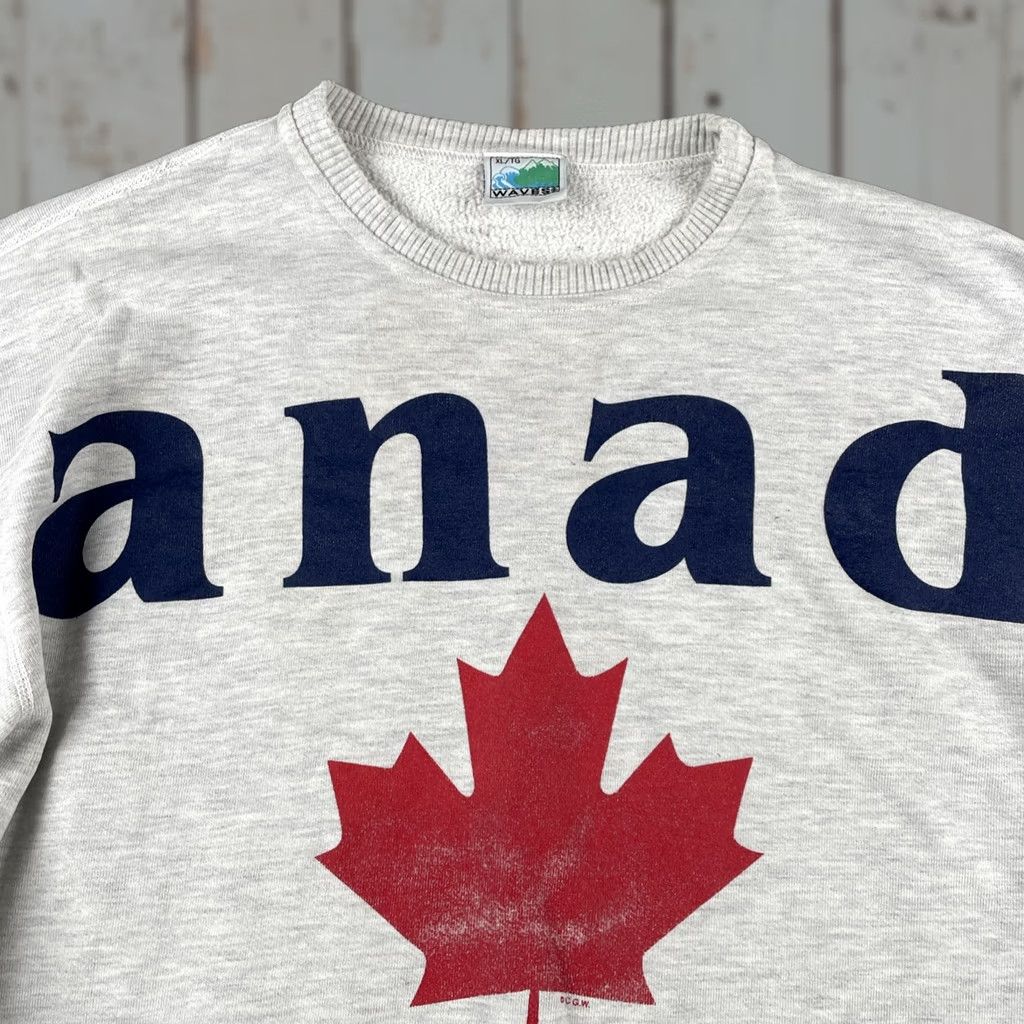Vintage VINTAGE Waves Sweatshirt XL Gray Canada Maple Leaf 90s Men Pullover Graphic Print Size US XL / EU 56 / 4 - 1 Thumbnail