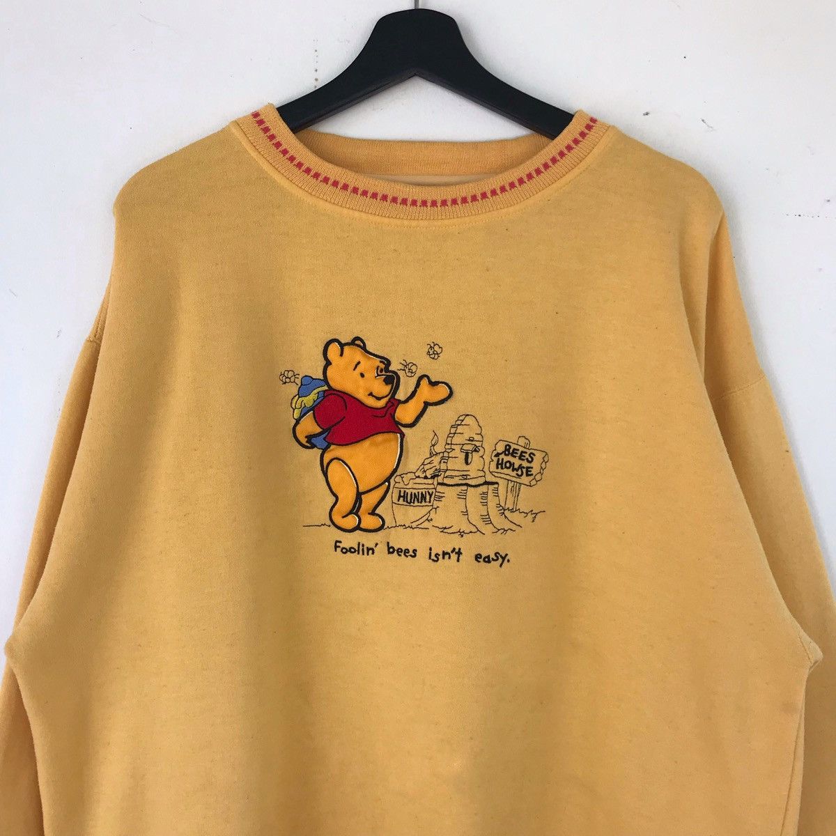 Disney × Vintage Vintage POOH embroidery logo crewneck sweatshirt Size US XL / EU 56 / 4 - 4 Thumbnail