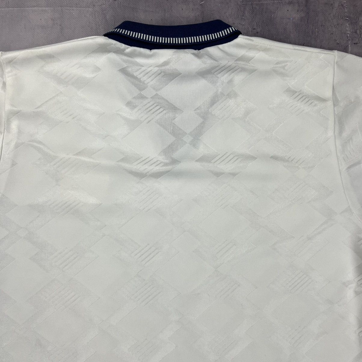 Umbro Rare! England Umbro 1990/92 Soccer Jersey Shirt 90s Size US M / EU 48-50 / 2 - 18 Thumbnail