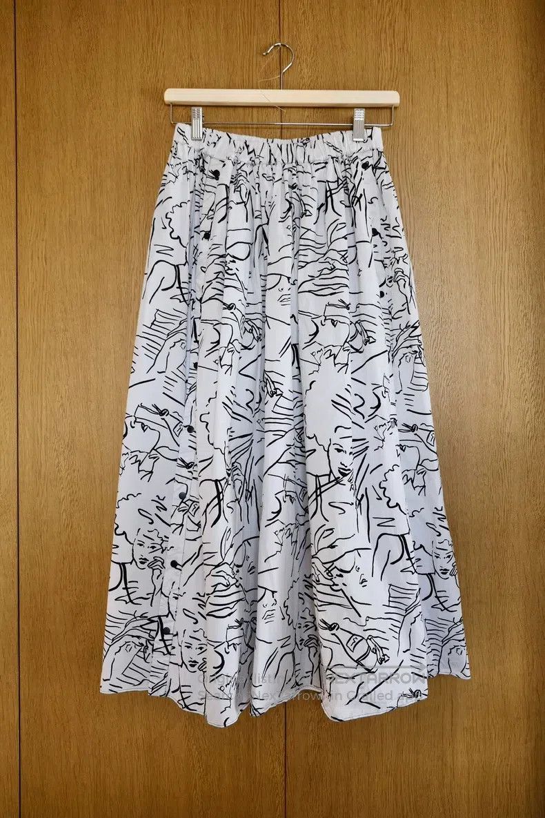 Kenzo Kenzo Vintage Half Skirt with Ancient Line Art Print Size 24" / US 00 / IT 34 - 1 Thumbnail