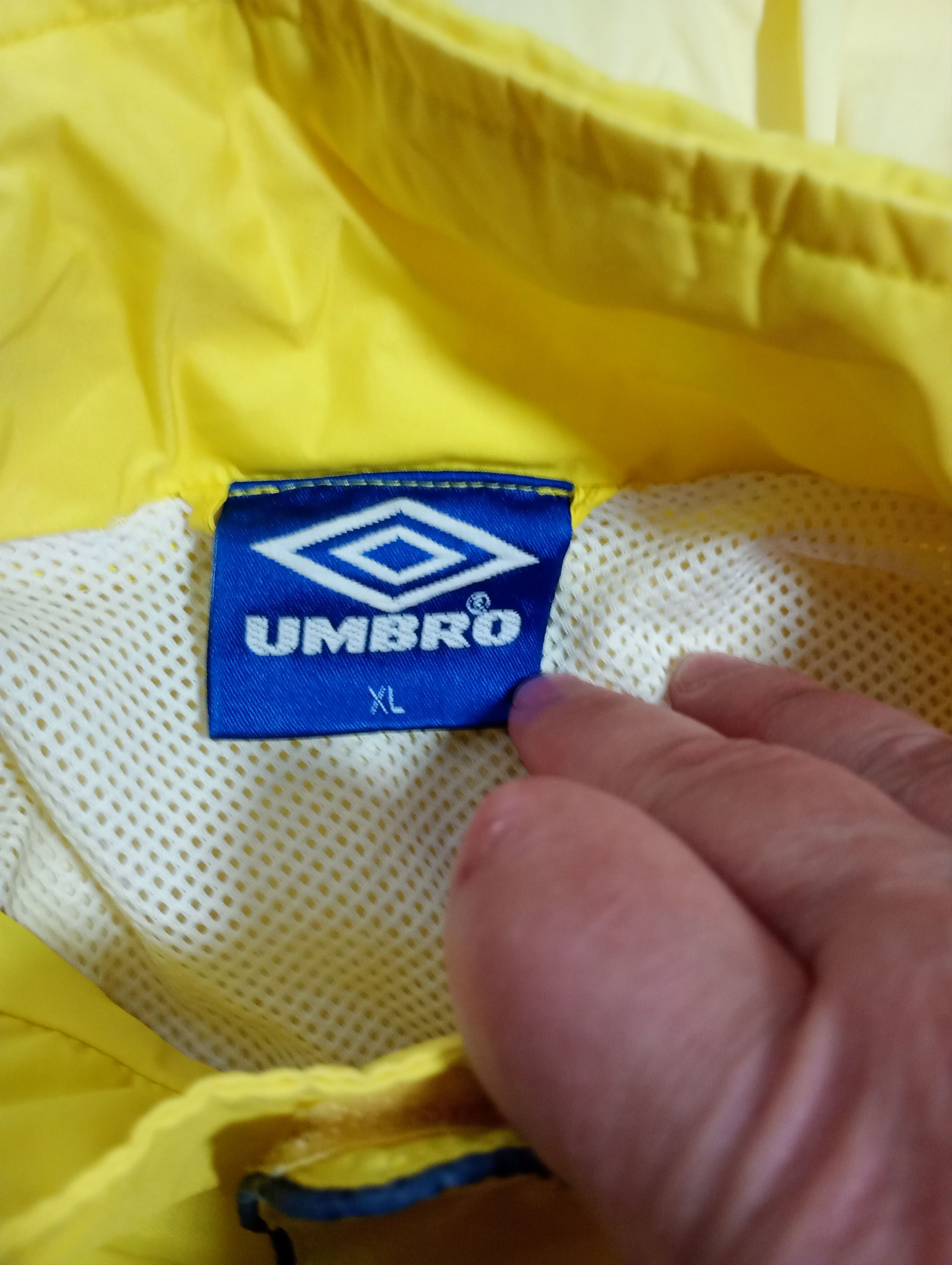 Umbro Umbro Training Jacket Vintage 90's Size US XL / EU 56 / 4 - 7 Thumbnail
