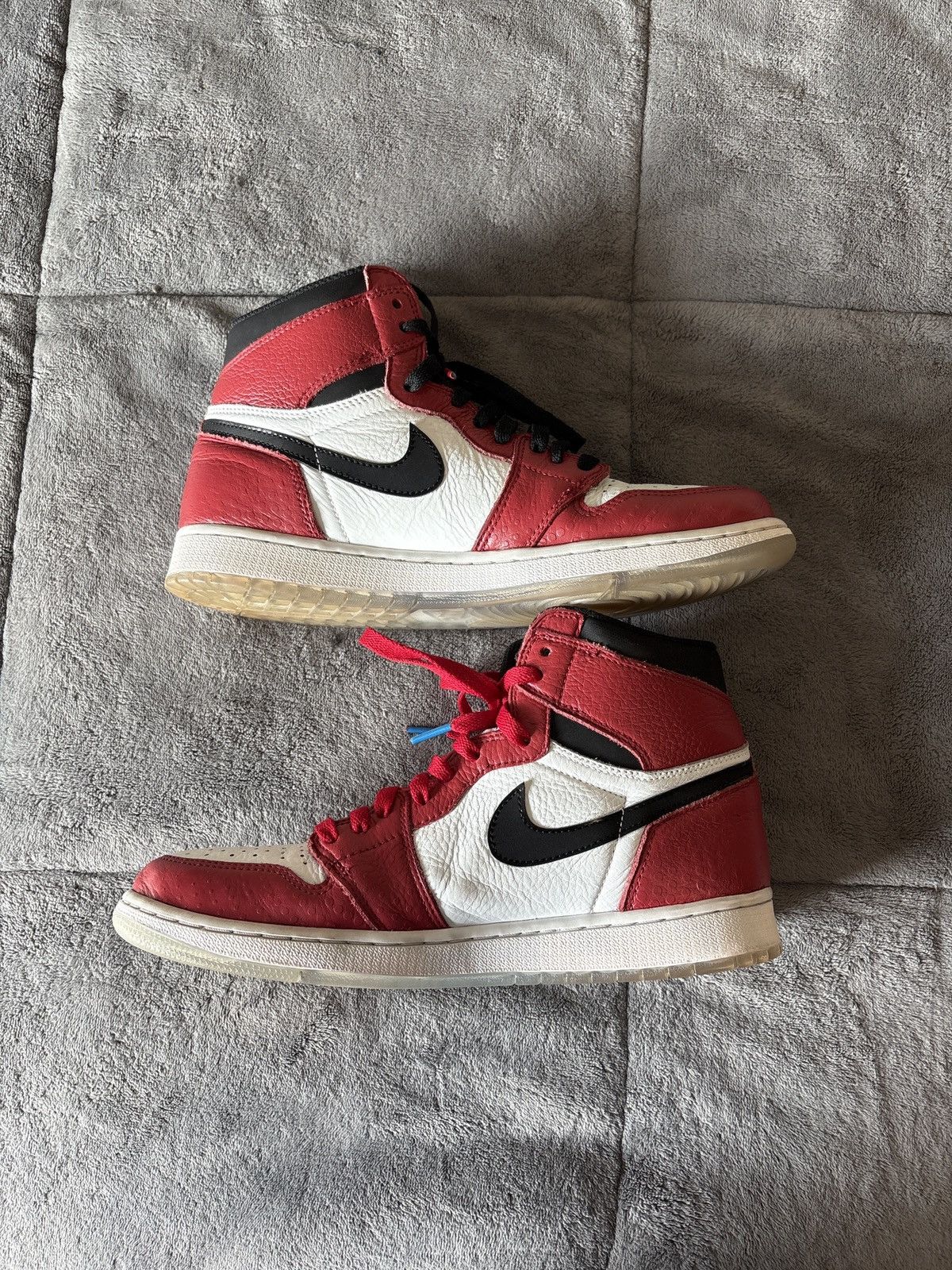 Jordan Brand Nike Air Jordan 1 Retro High OG ‘Spider Man’ Origin Story Size US 9.5 / EU 42-43 - 3 Thumbnail