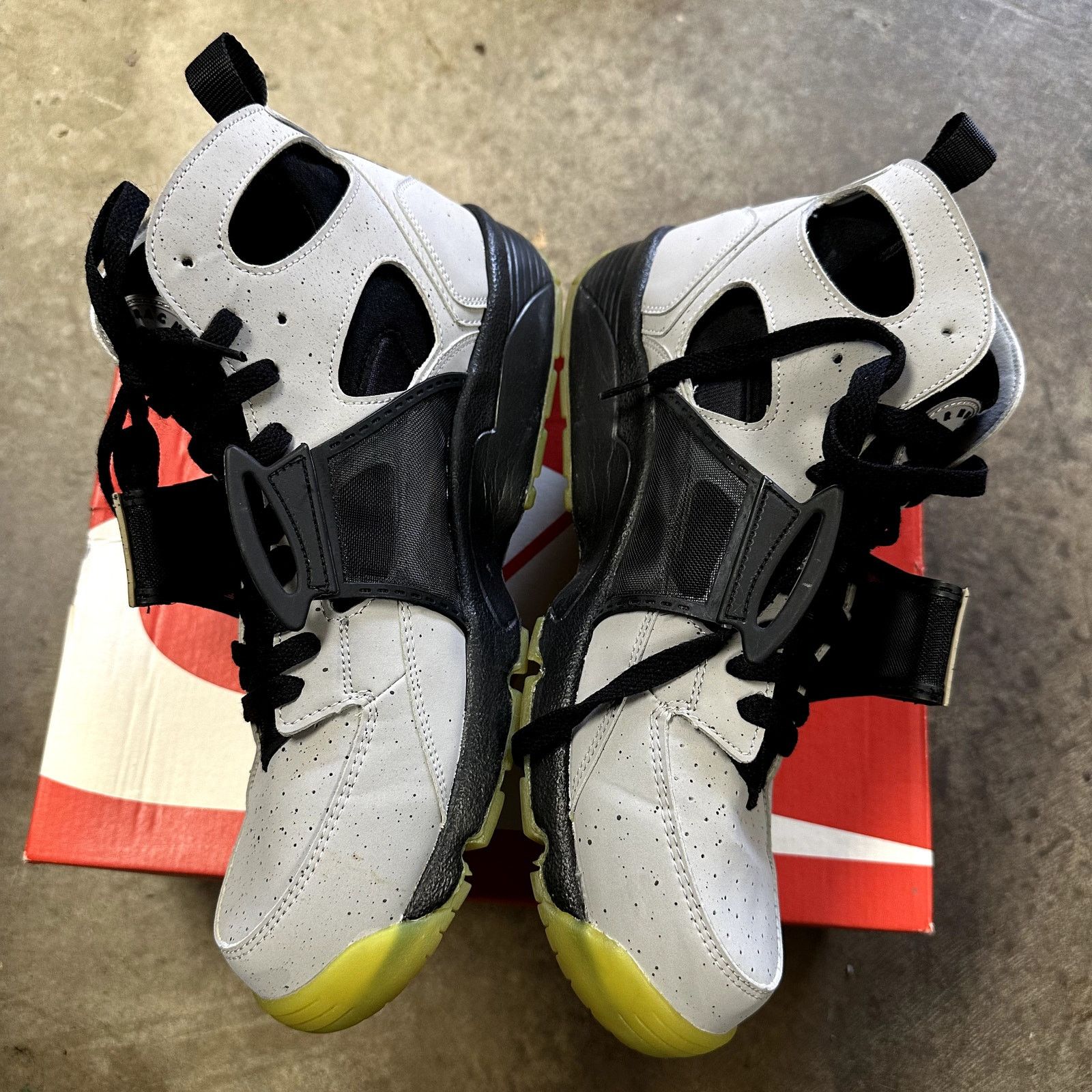 Nike Nike Air Huarache PRM QS 'NYC' Size US 10 / EU 43 - 5 Thumbnail