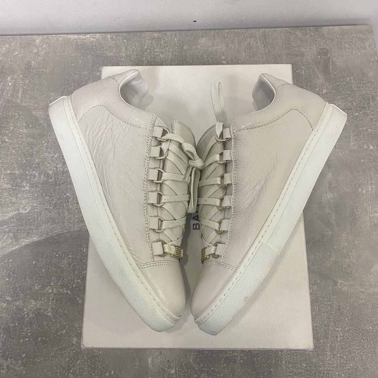 Balenciaga Balenciaga Arena Low Top Leather Sneakers Size US 6 / EU 39 - 2 Thumbnail