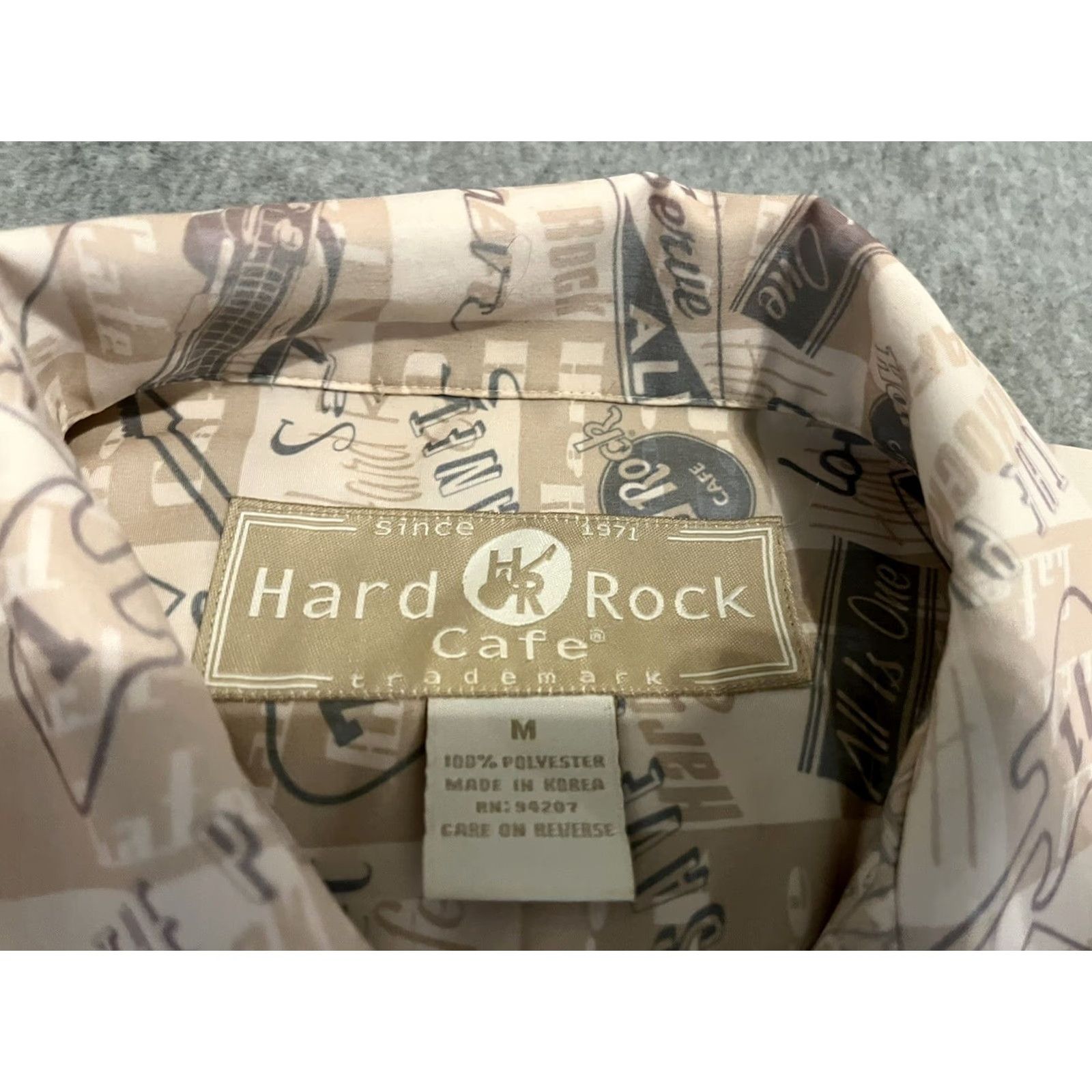 Hard Rock Cafe Hard Rock Cafe Shirt Mens Button-Up Beige Short Sleeve Retro Diner Save The Planet M Size US M / EU 48-50 / 2 - 3 Thumbnail