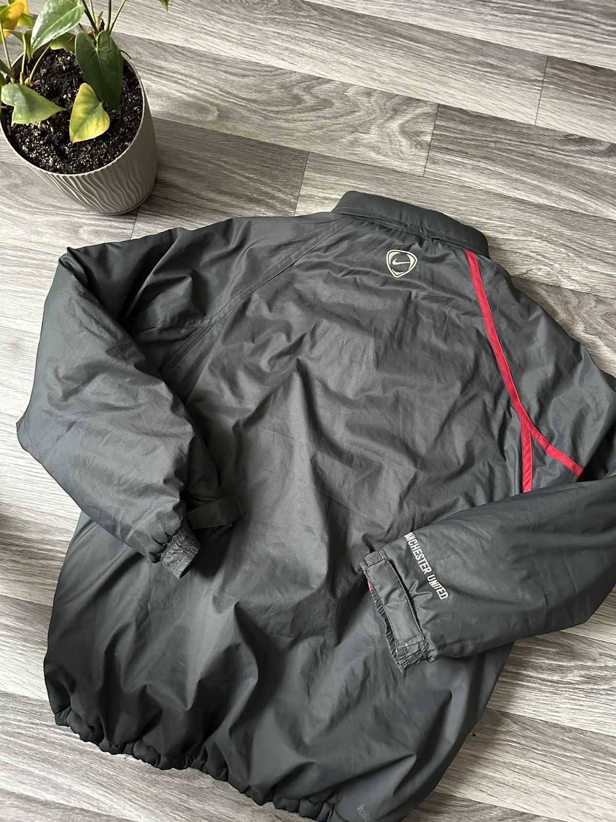 Nike Nike Manchester United Vintage 90s Puffer Jacket size XL Size US XL / EU 56 / 4 - 7 Thumbnail