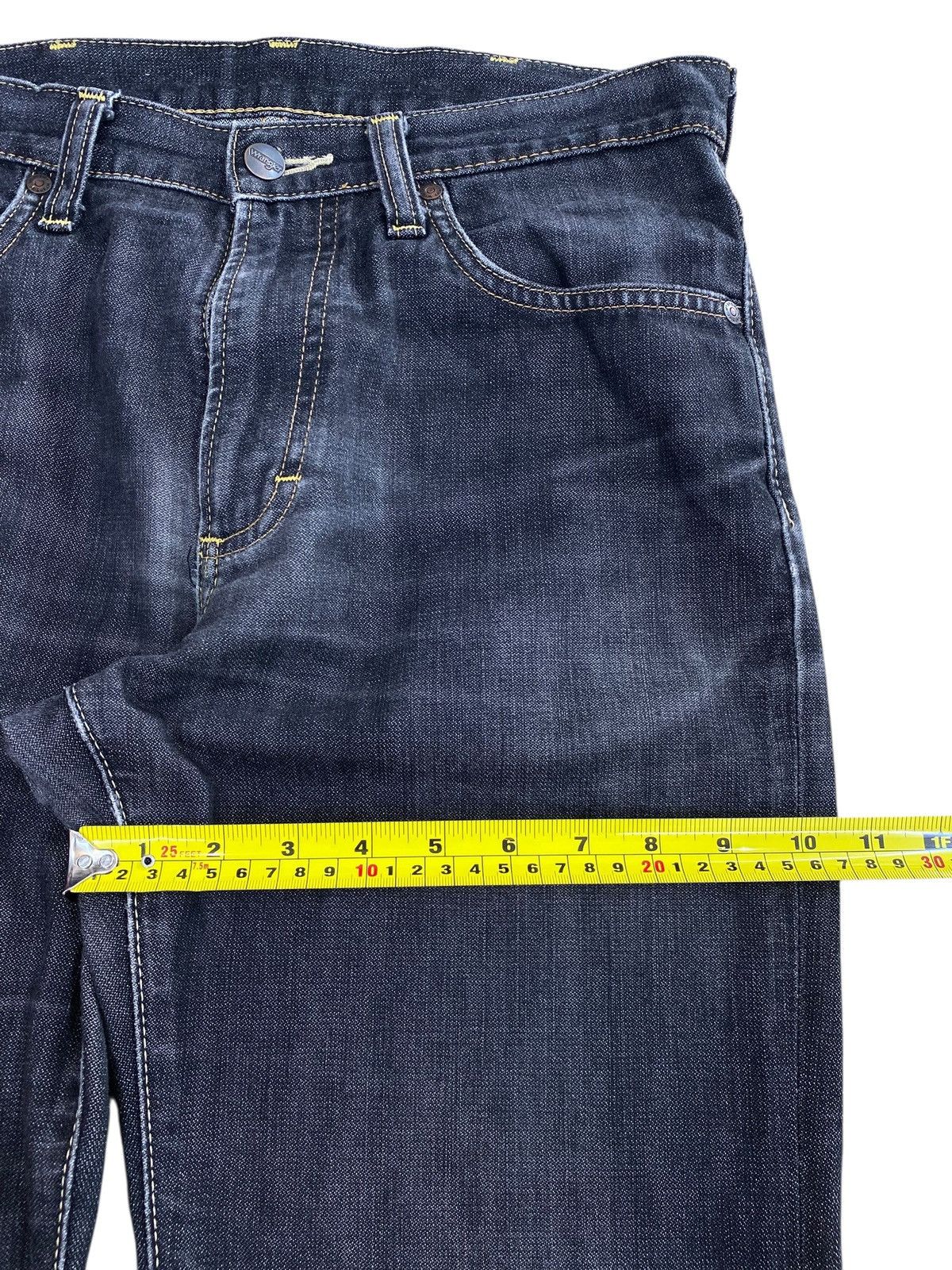 Wrangler Wrangler Whiskered Light Wash Straight Leg Jeans Size US 31 - 7 Thumbnail