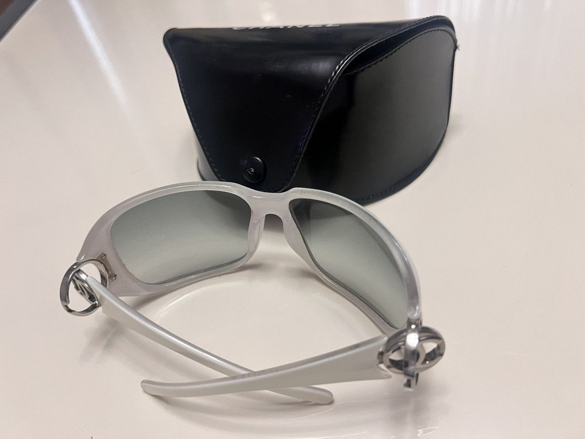 Chanel CHANEL Sunglasses plastic White CC Auth 162589 | Grailed display picture 2