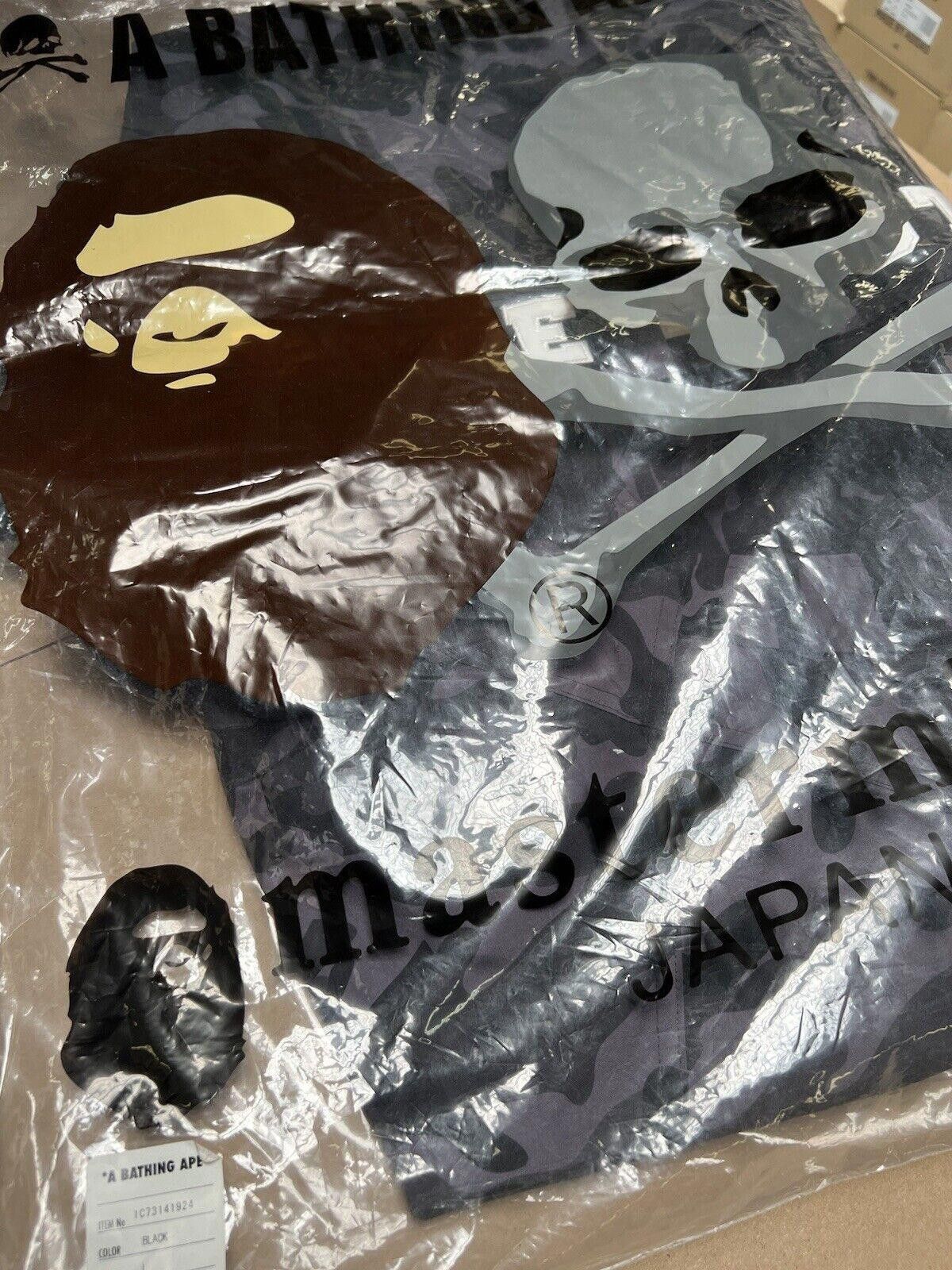 Bape × Mastermind Japan A Bathing Ape Mastermind Japan Snowboard Jacket Black L BAPE Size US L / EU 52-54 / 3 - 10 Thumbnail