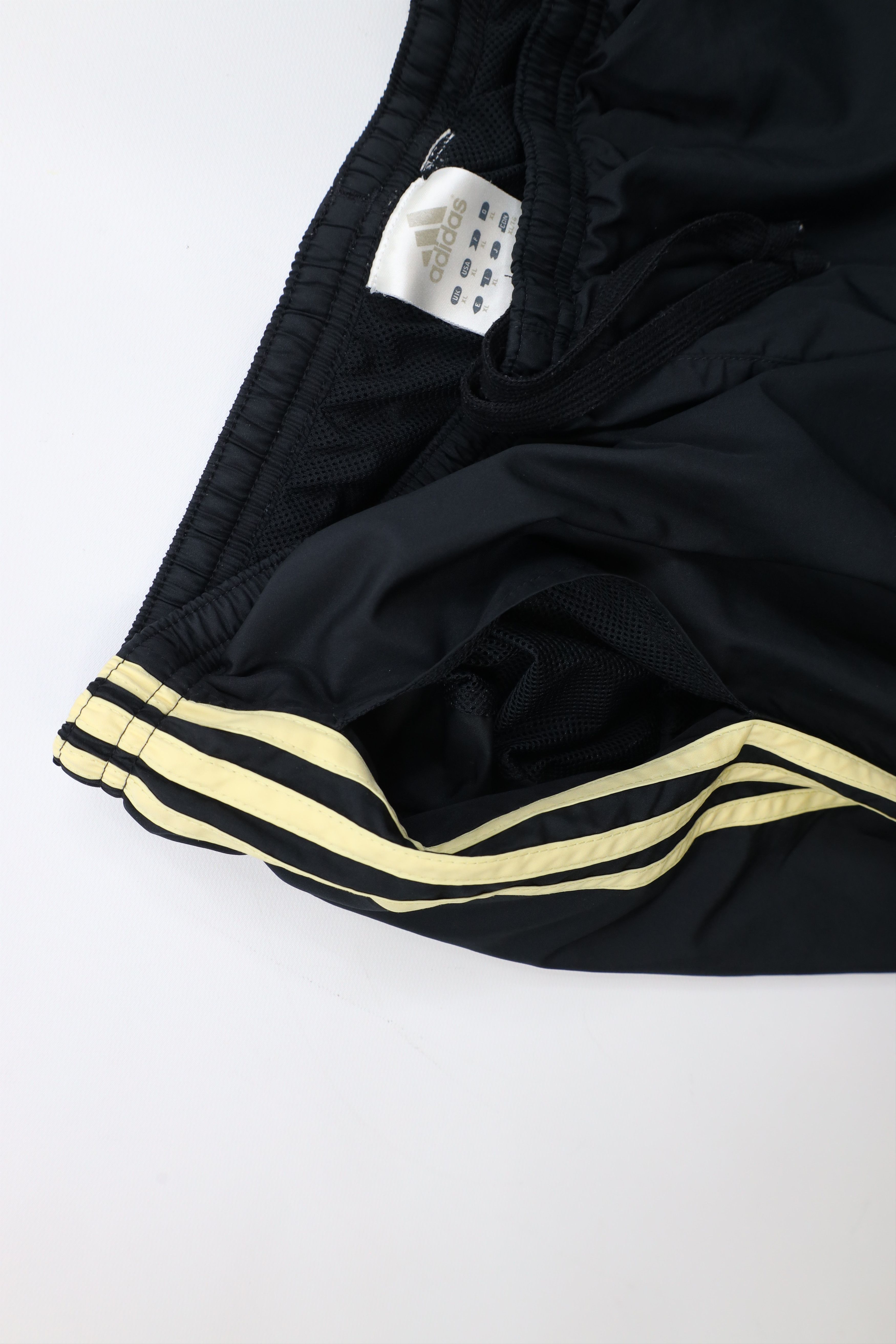 Adidas × Vintage Vintage Adidas Lined Wide Leg Windbreaker Pants Black Gold Size US 38 / EU 54 - 8 Thumbnail