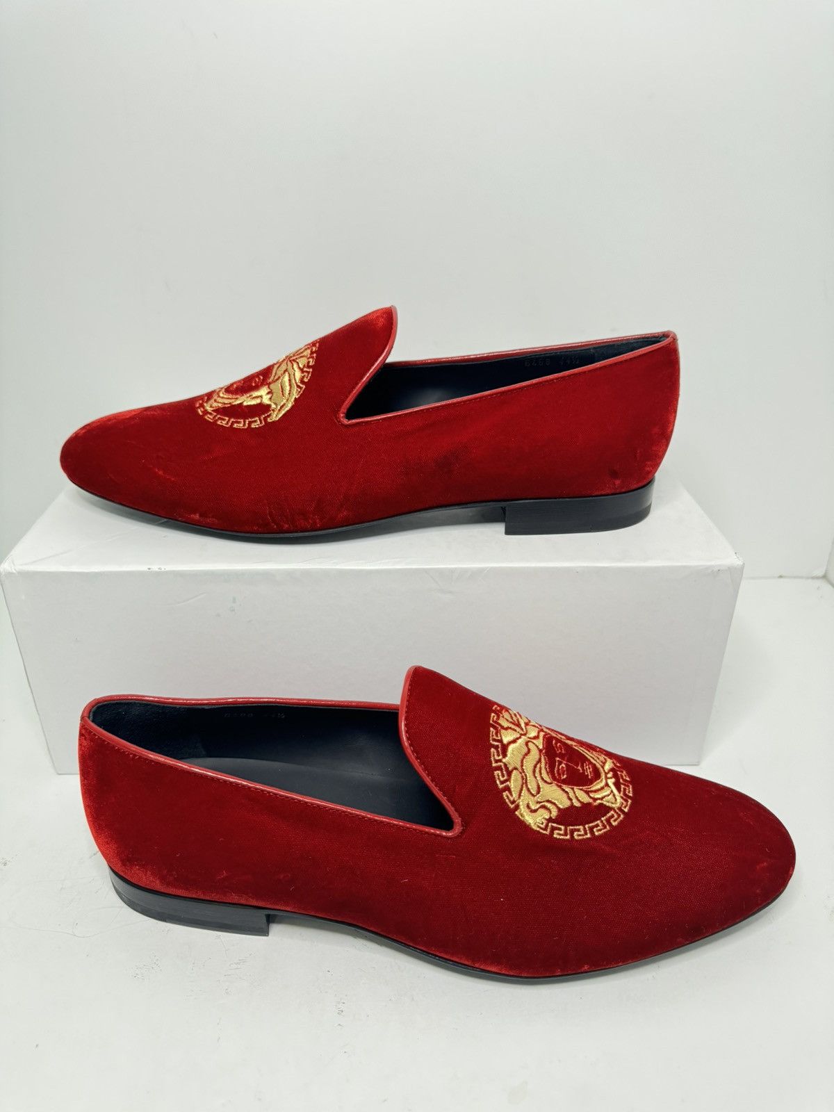 Versace Versace Medusa Red Velvet Loafers Size 44.5 SOLD OUT Size US 11.5 / EU 44-45 - 4 Thumbnail