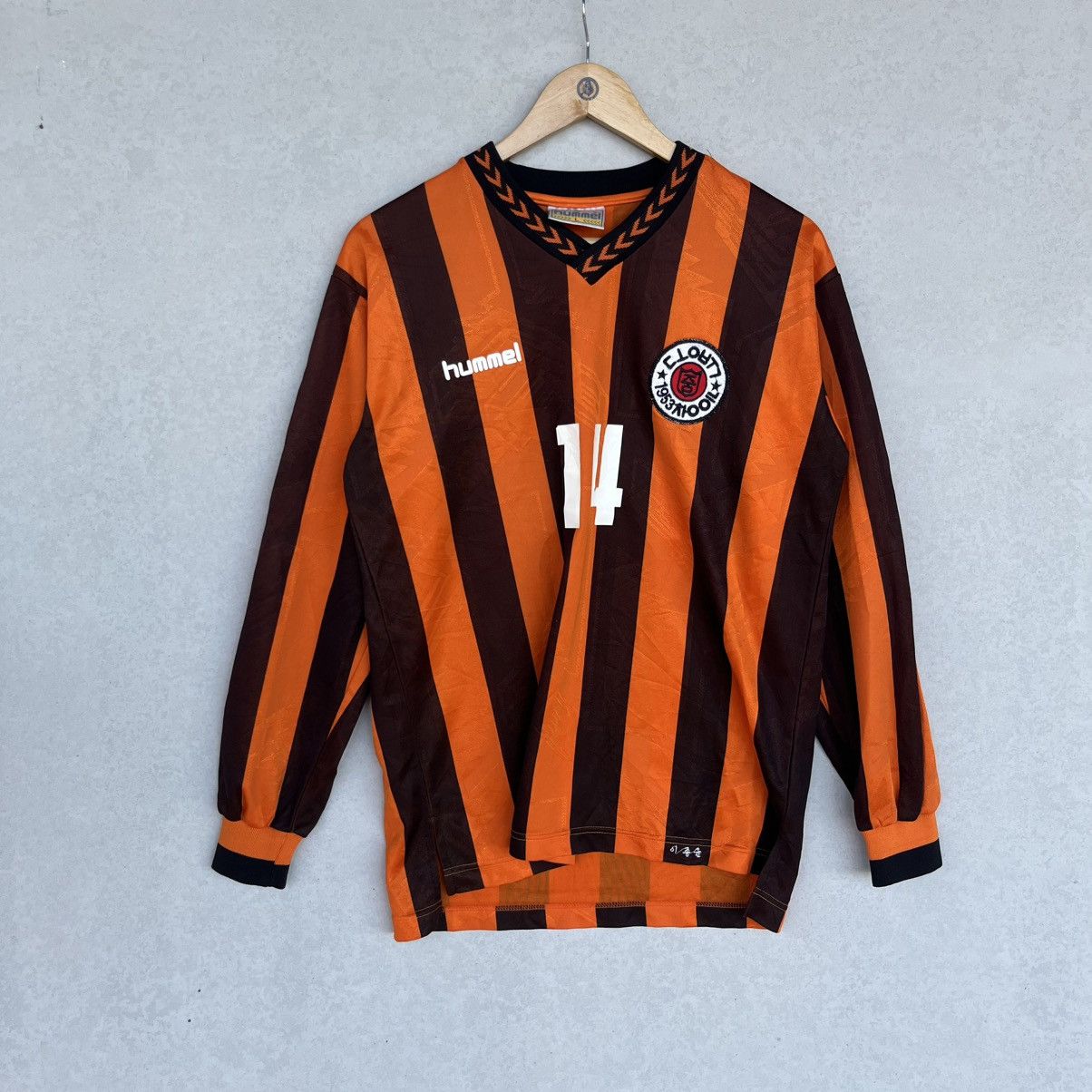 Other Vintage Hummel Embroidered Orange Black Size L Size US L / EU 52-54 / 3 - 1 Thumbnail