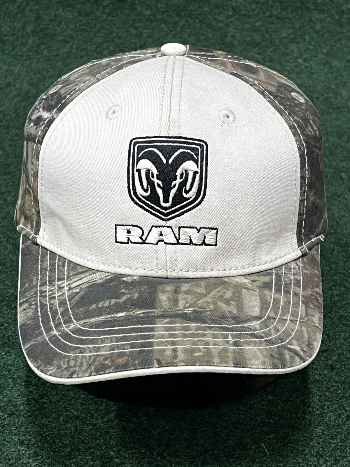 Vintage Vintage Y2k Dodge Ram Camo Strapback Hat Size ONE SIZE - 1 Thumbnail