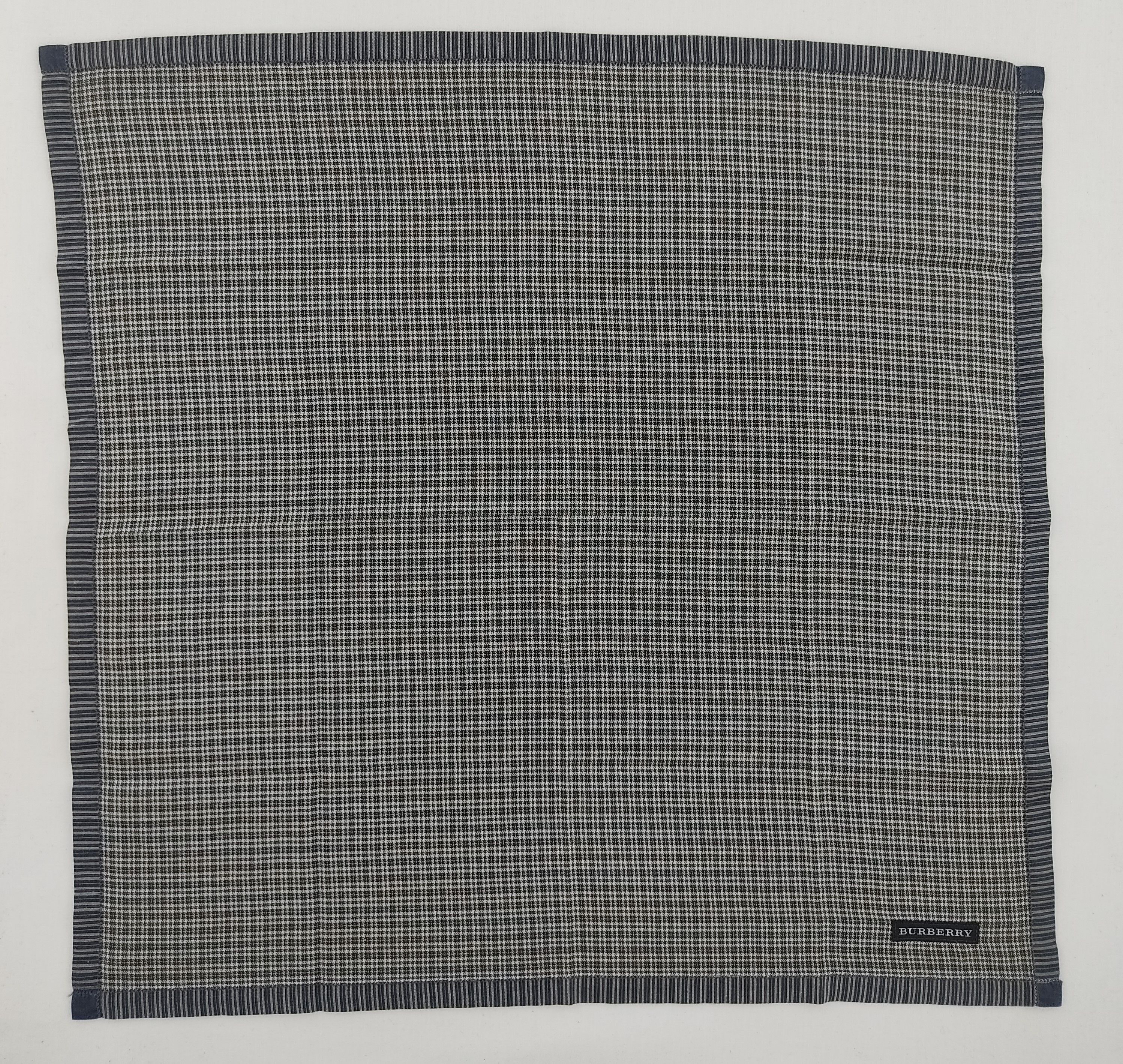 Burberry Vintage Burberry Handkerchief / Neckwear / Bandana Size ONE SIZE - 1 Thumbnail