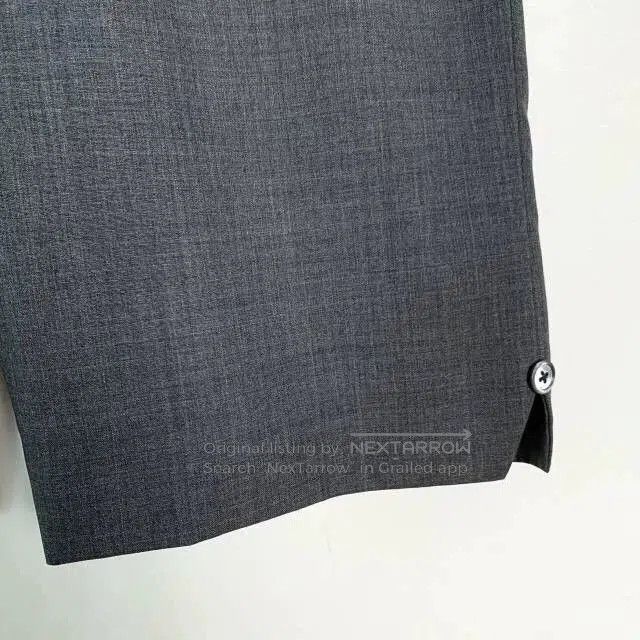 Thom Browne Thom Browne Men's Three-Stripe Casual Shorts. Size US 28 / EU 44 - 4 Thumbnail