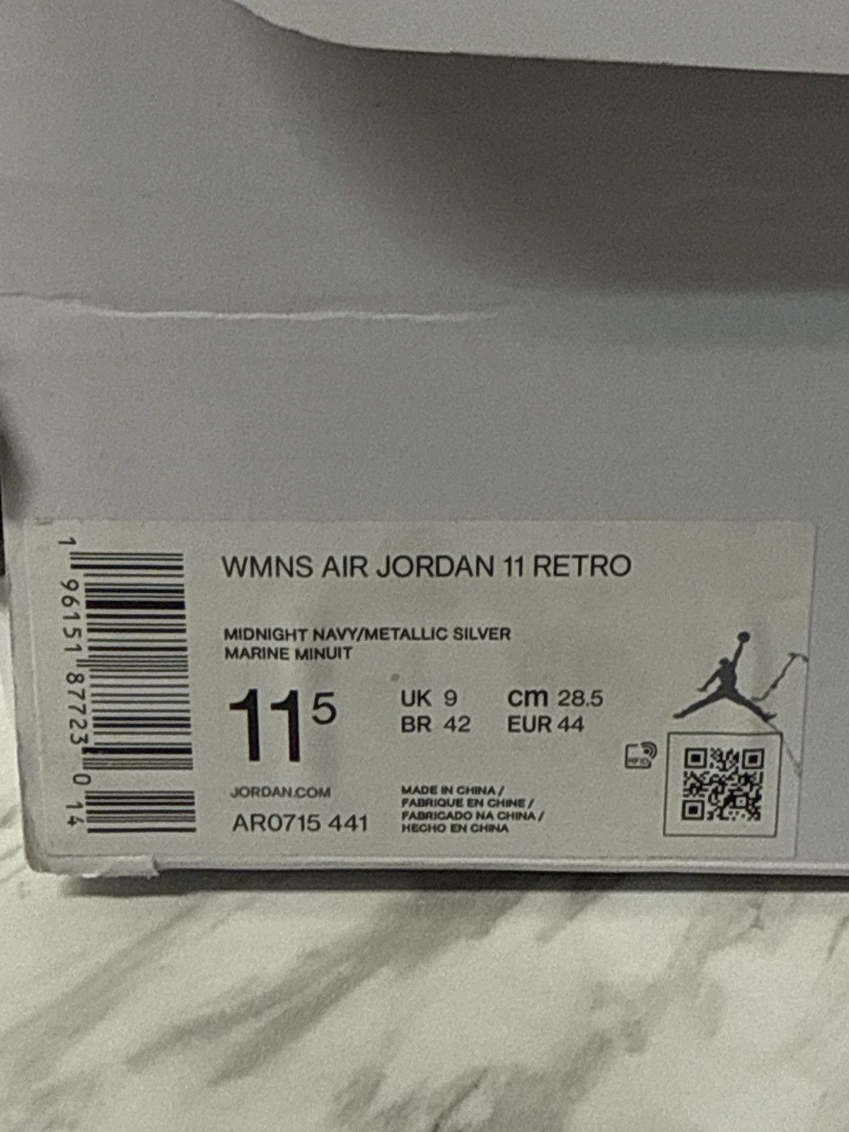 Jordan Brand Wmns Air Jordan 11 Retro Midnight Navy Size US 10 / EU 43 - 6 Thumbnail